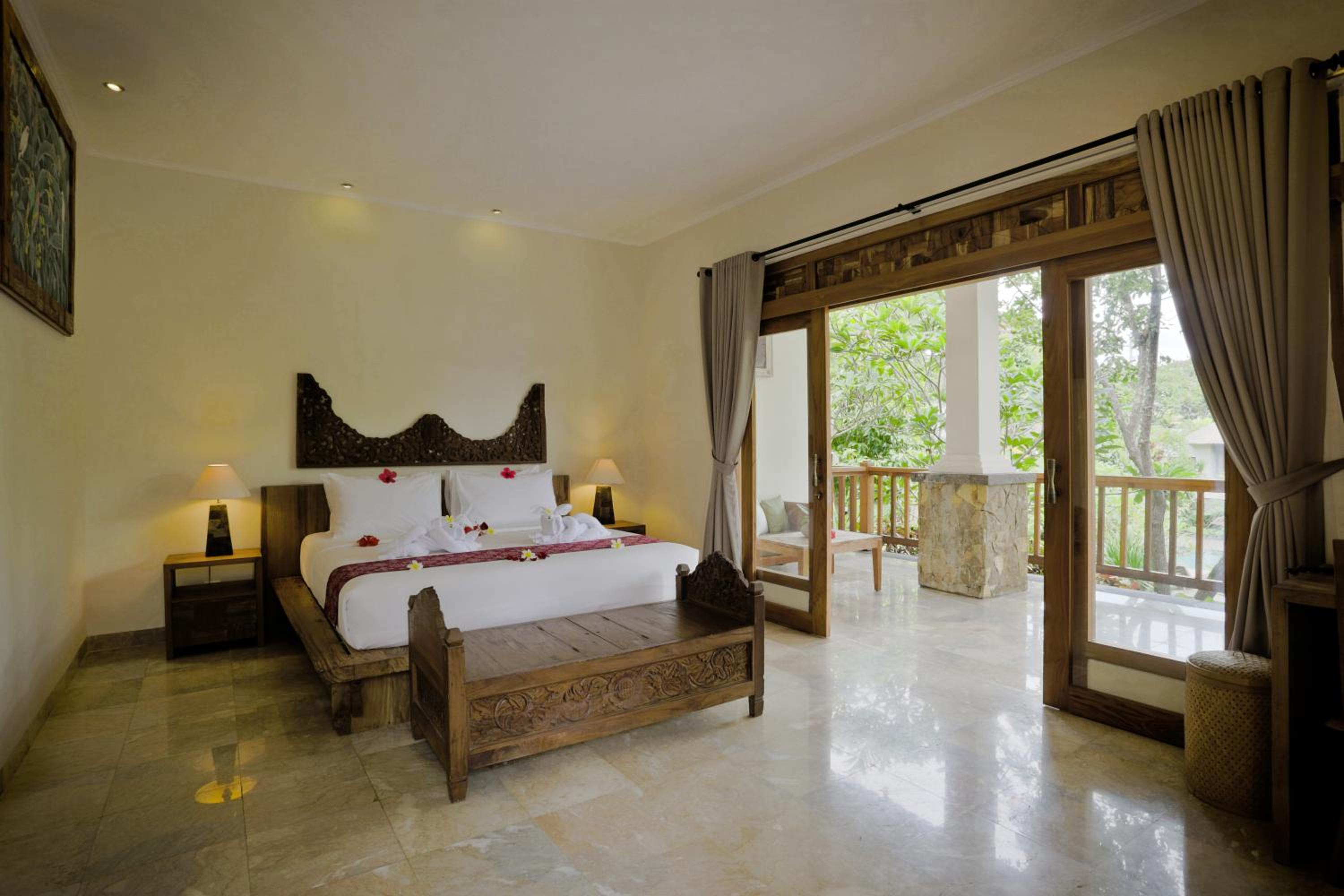 Honeymoon Package at Suite Room - Photo 11