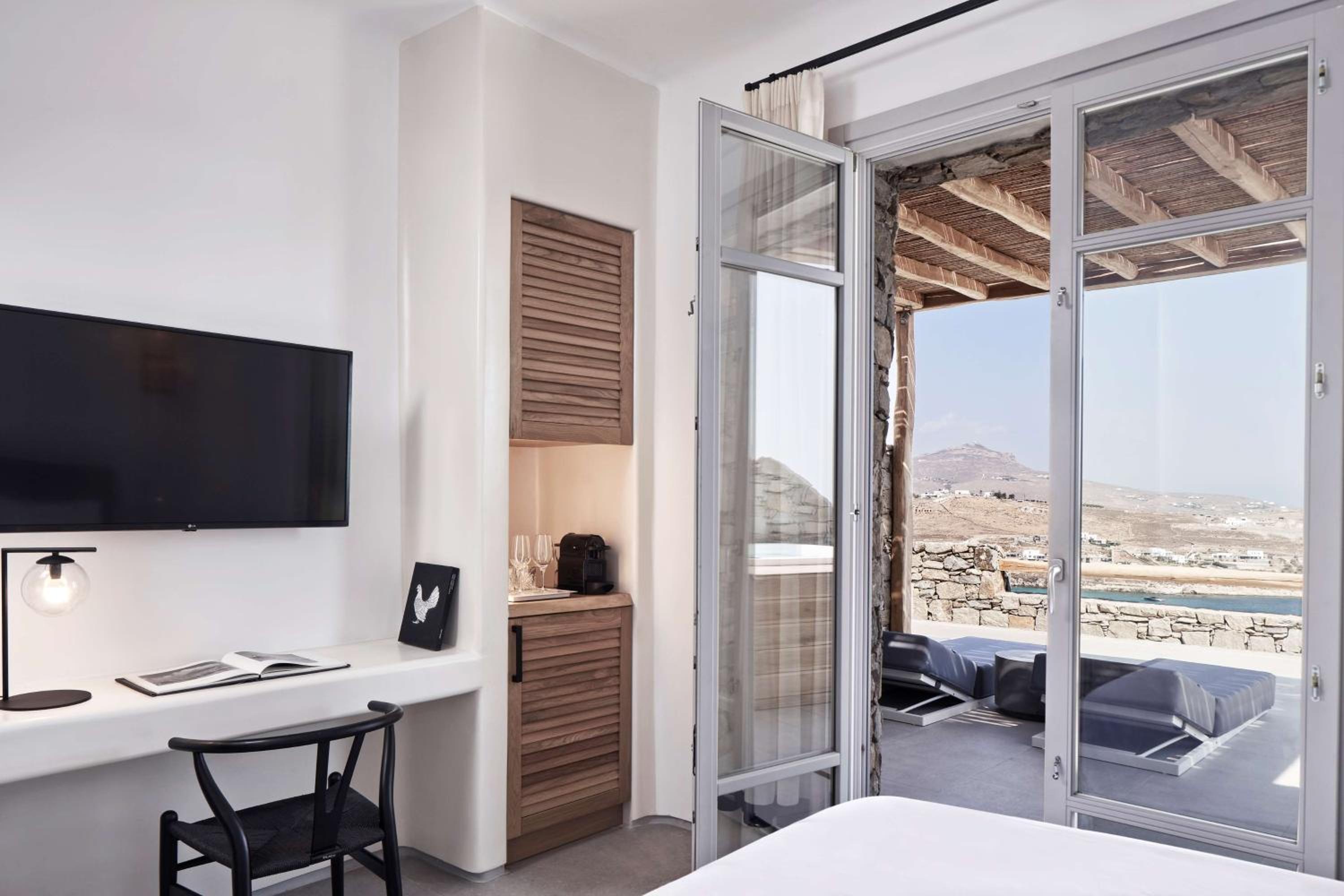 Superior Room with Jet Tub – Sea View photo 1