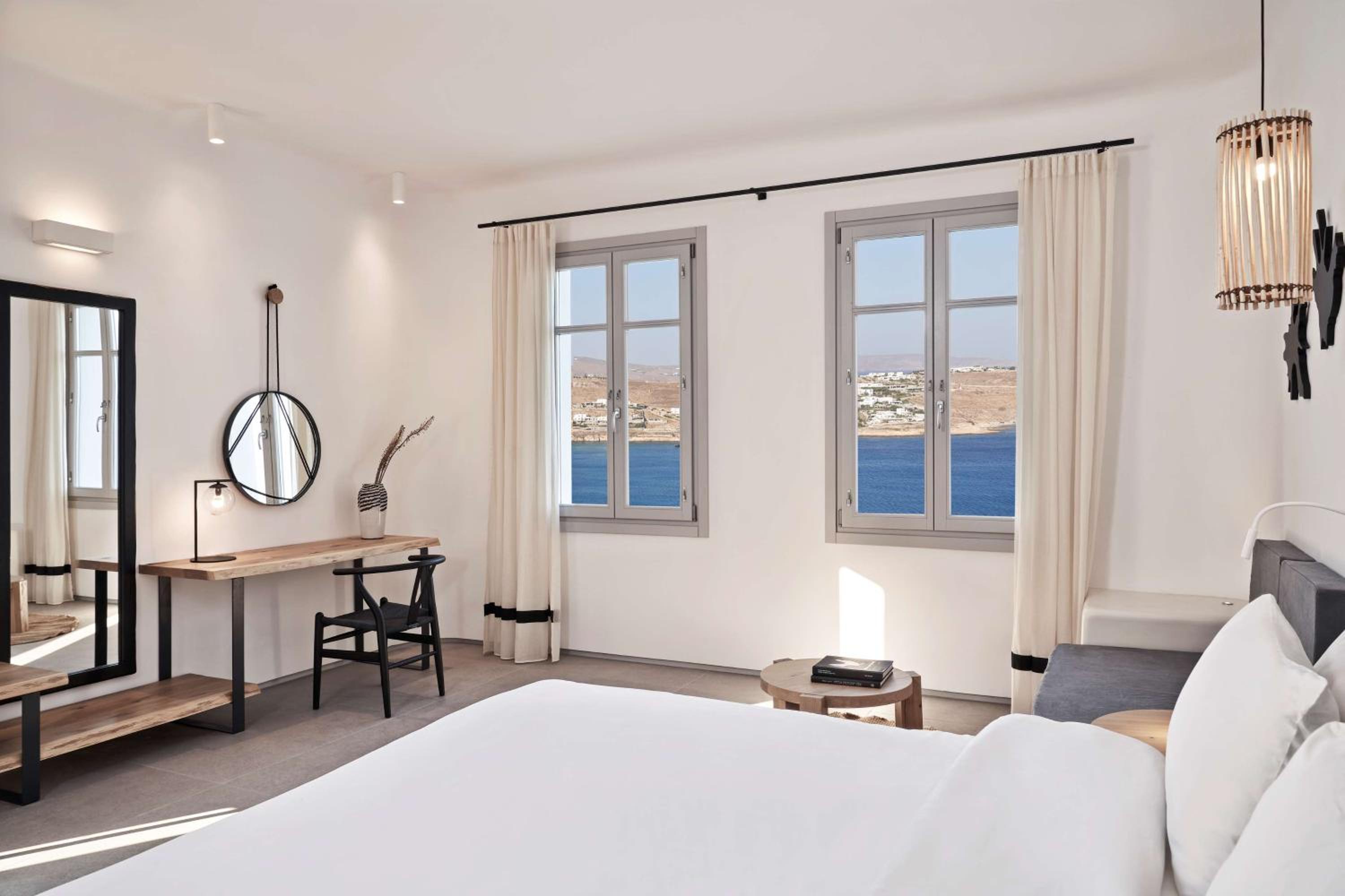 Suite - Sea View - Photo 3