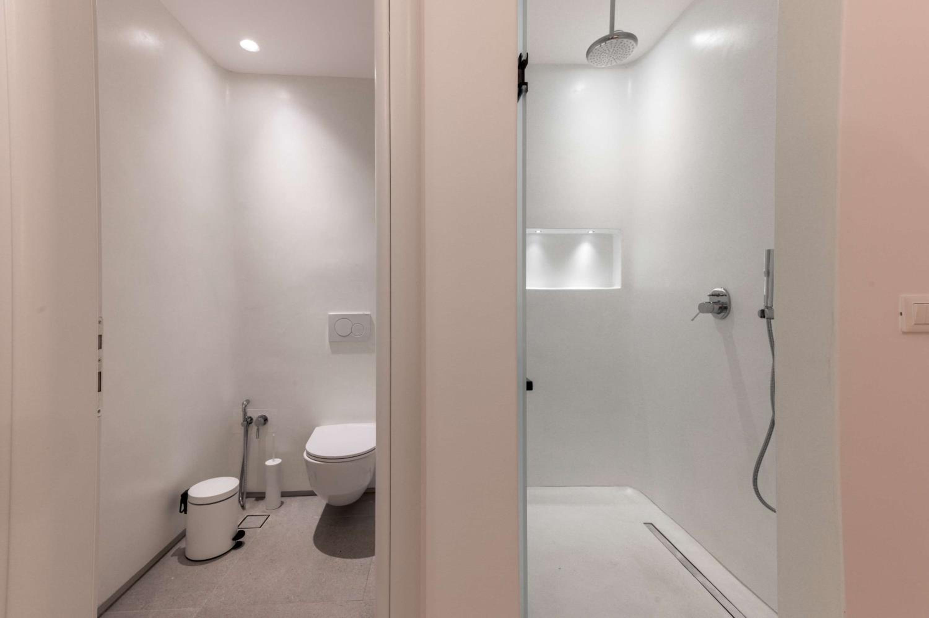 Deluxe Suite with Private Pool – Sea View - Photo 6