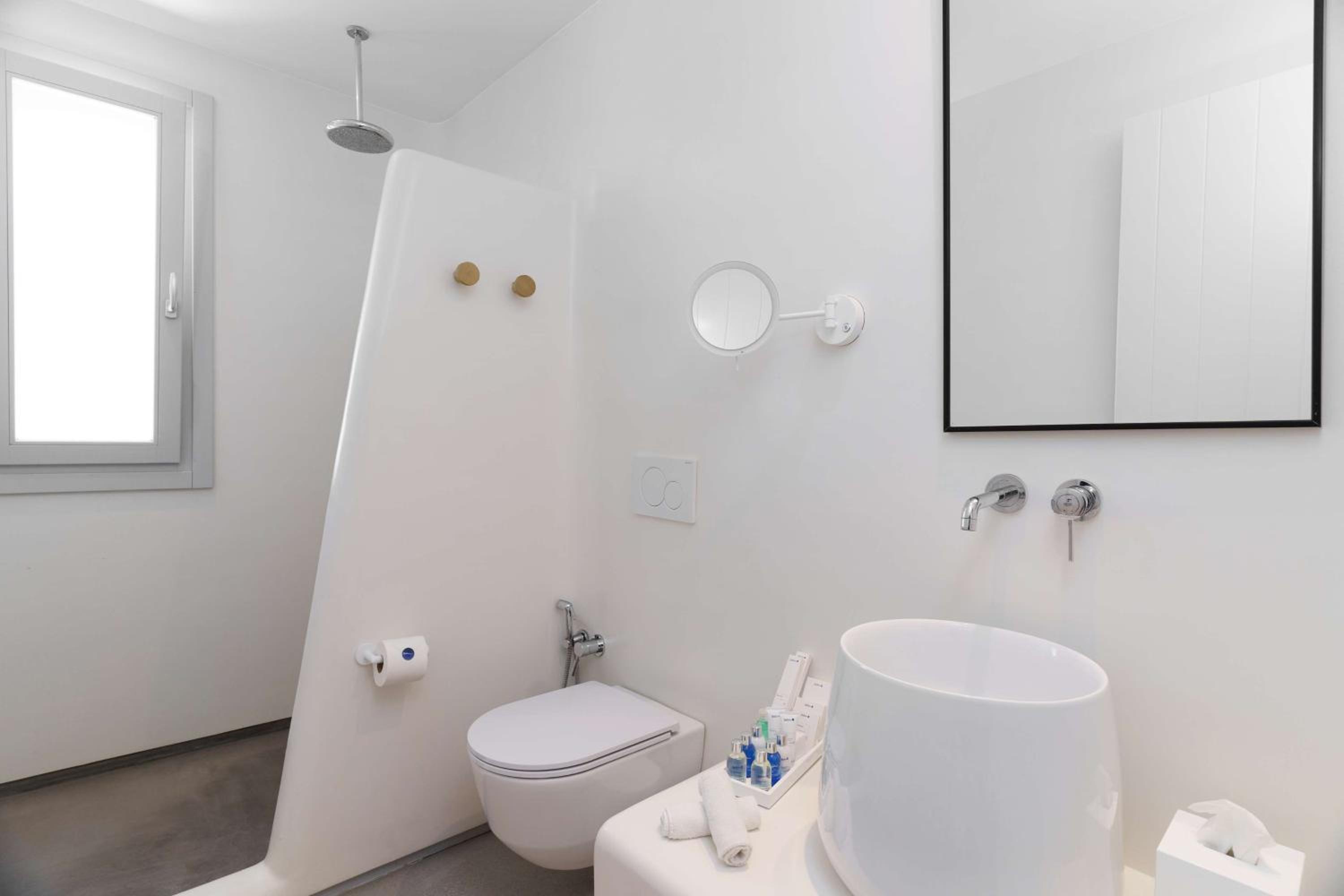Junior Suite with Private Pool – Sea View - Photo 3