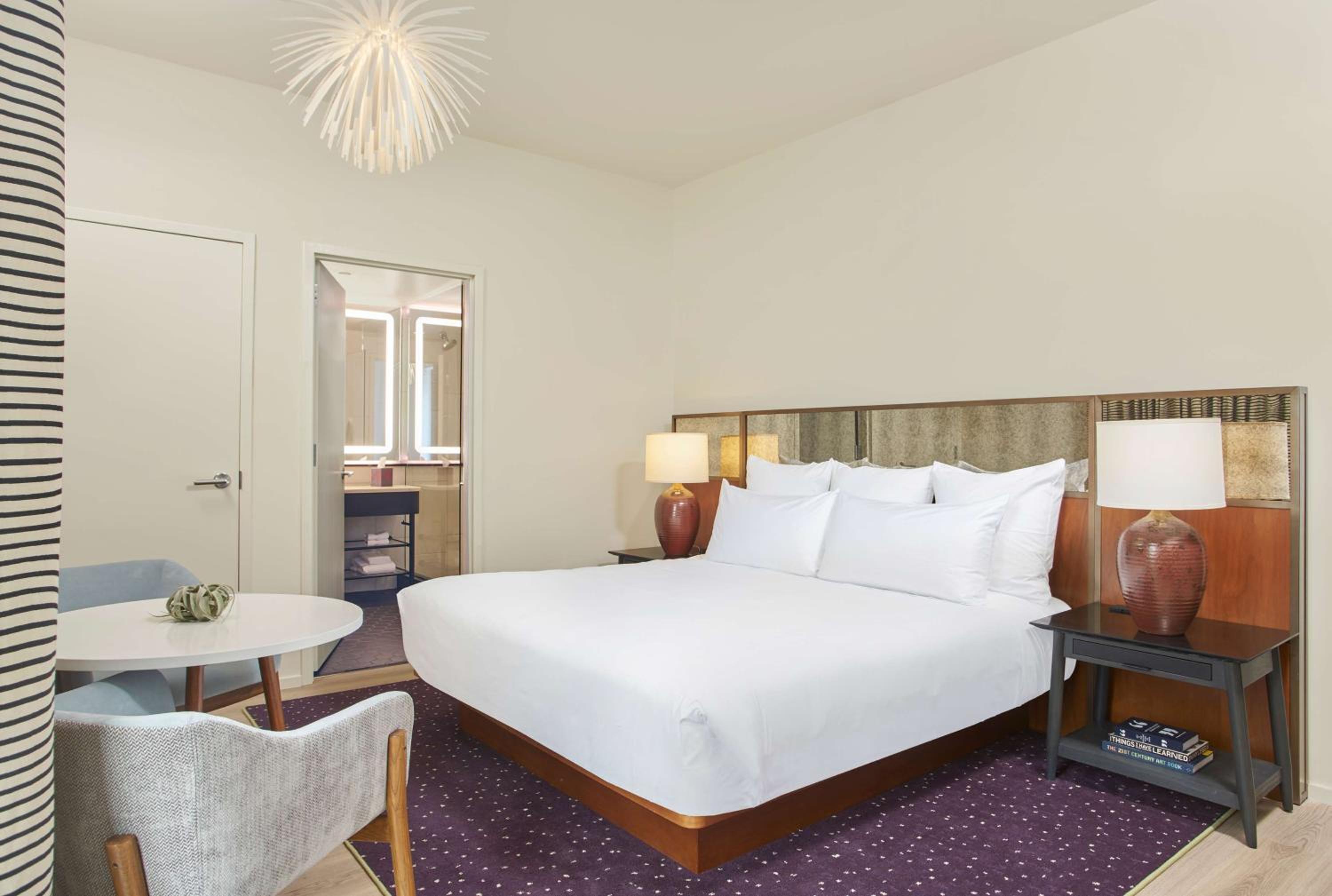 King Room with Terrace and City View - Top Floor photo 1