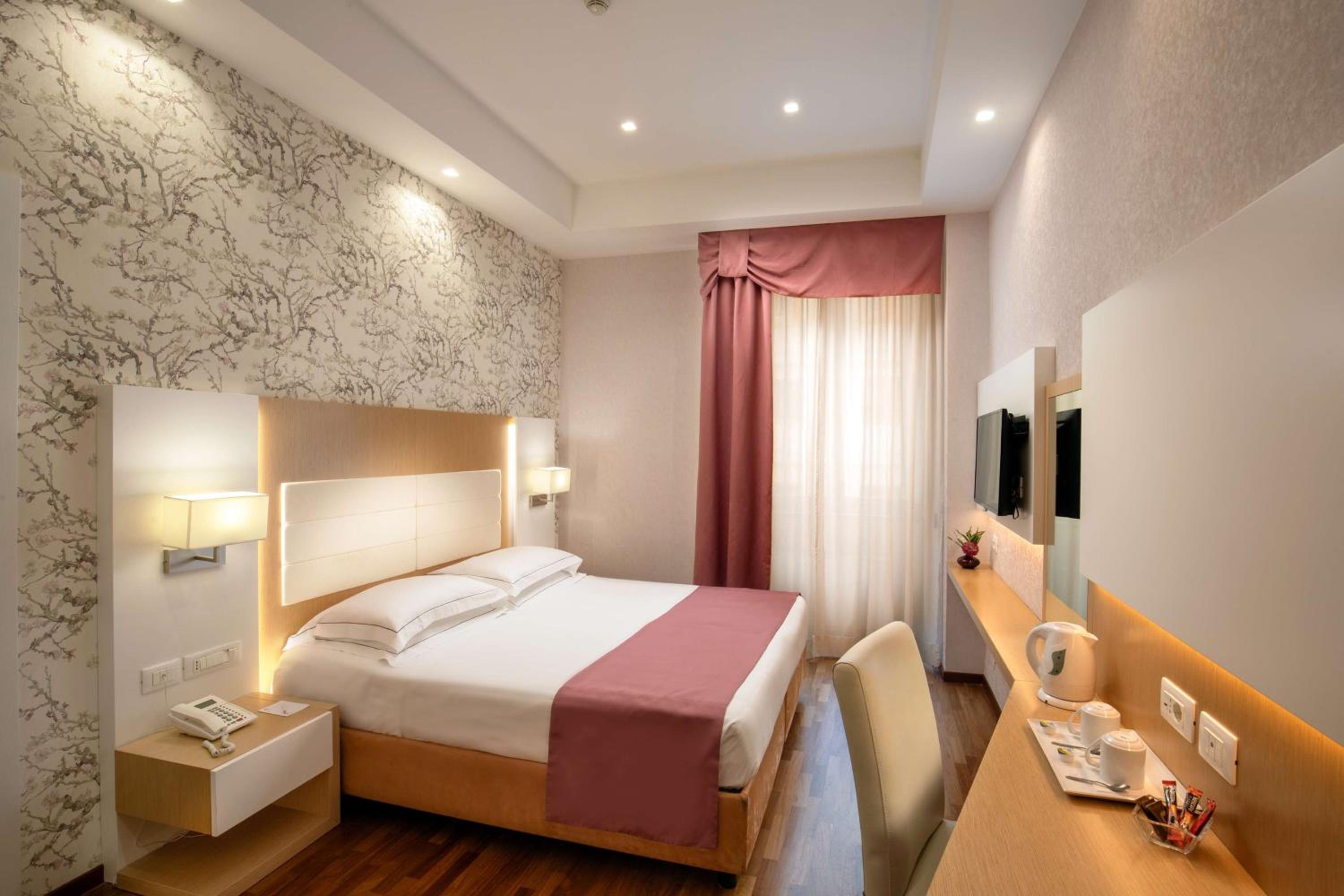 Double or Twin Room photo 1