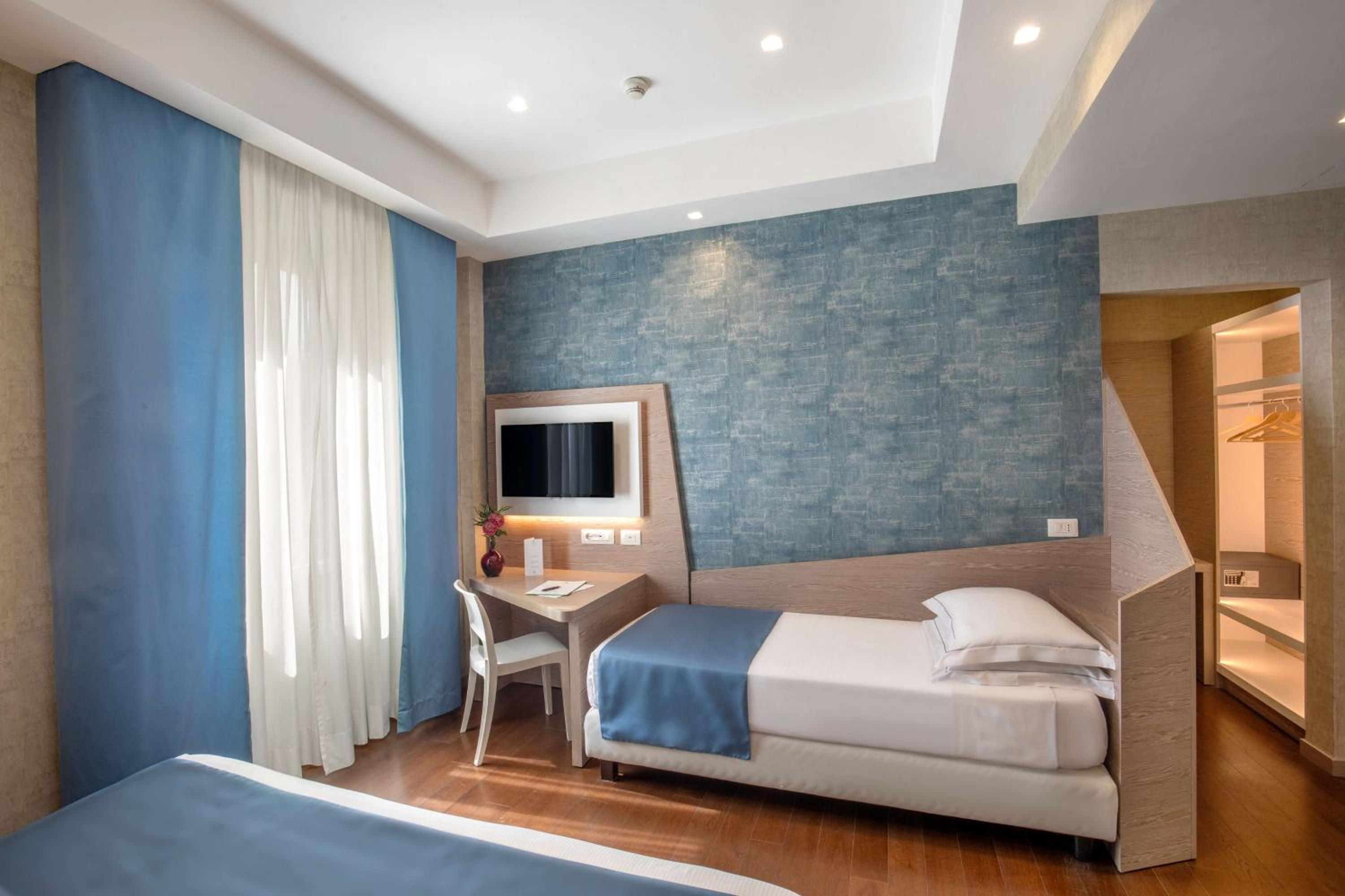 Triple Room photo 3