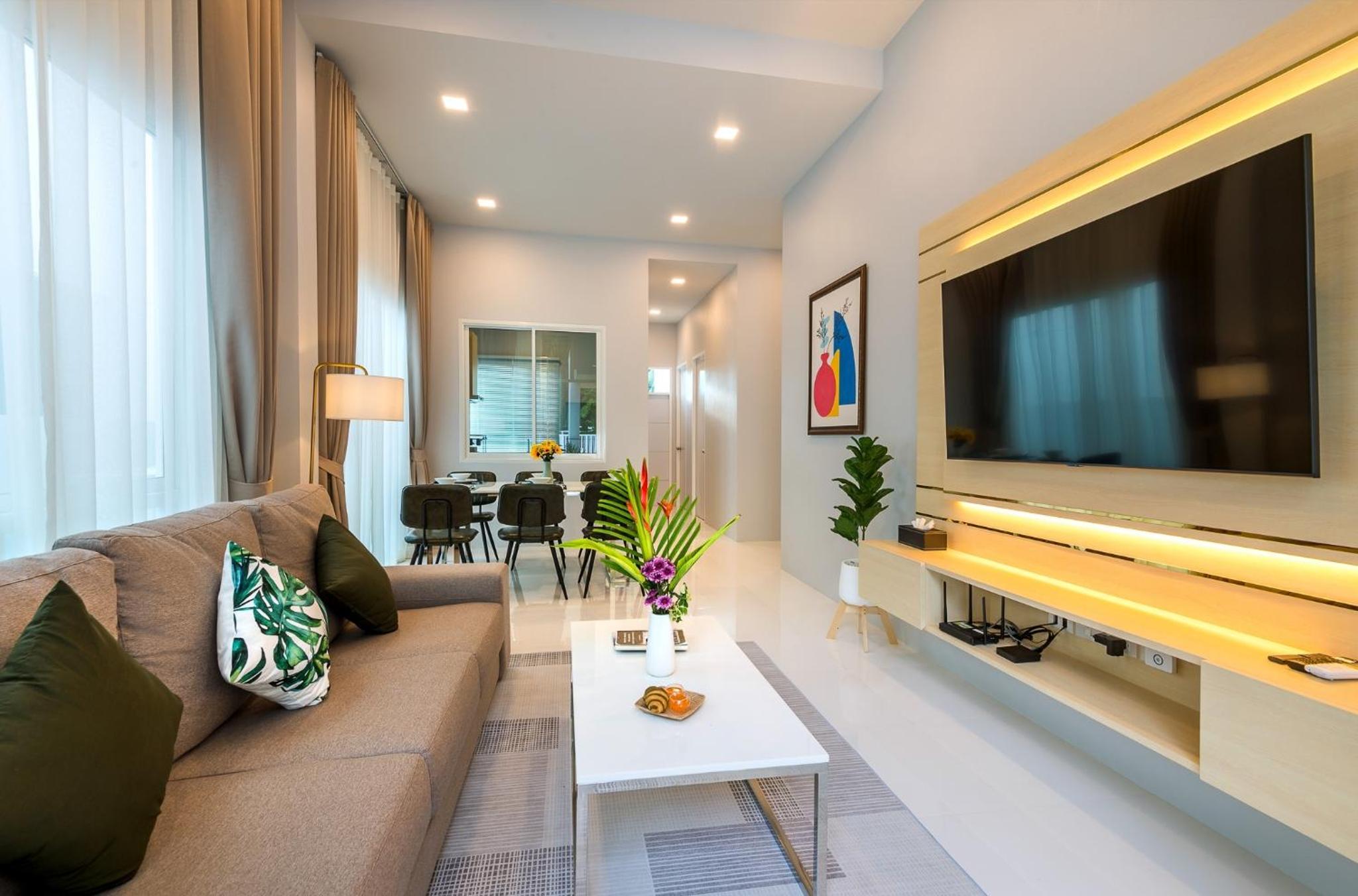 Grand Pool Villa Three-Bedroom