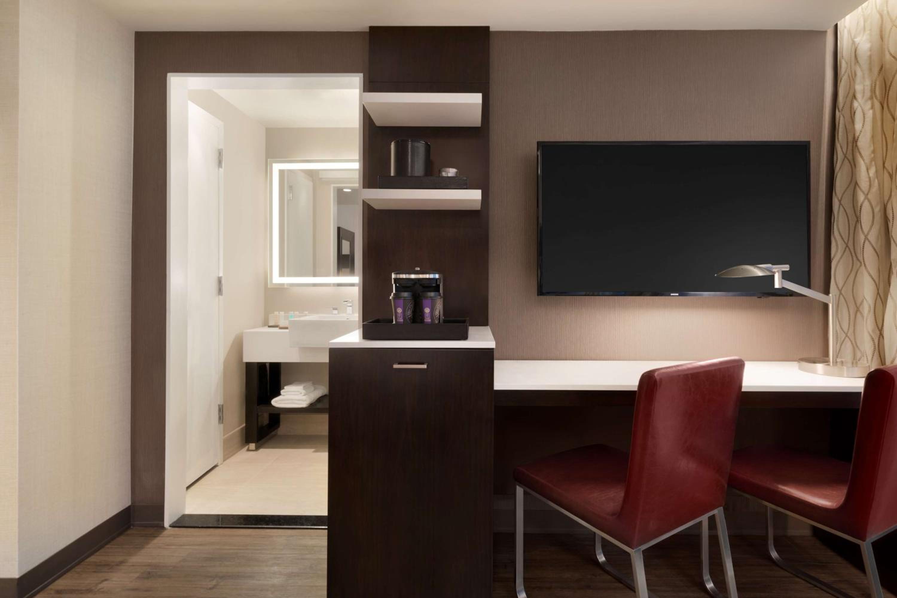 King Room with City View