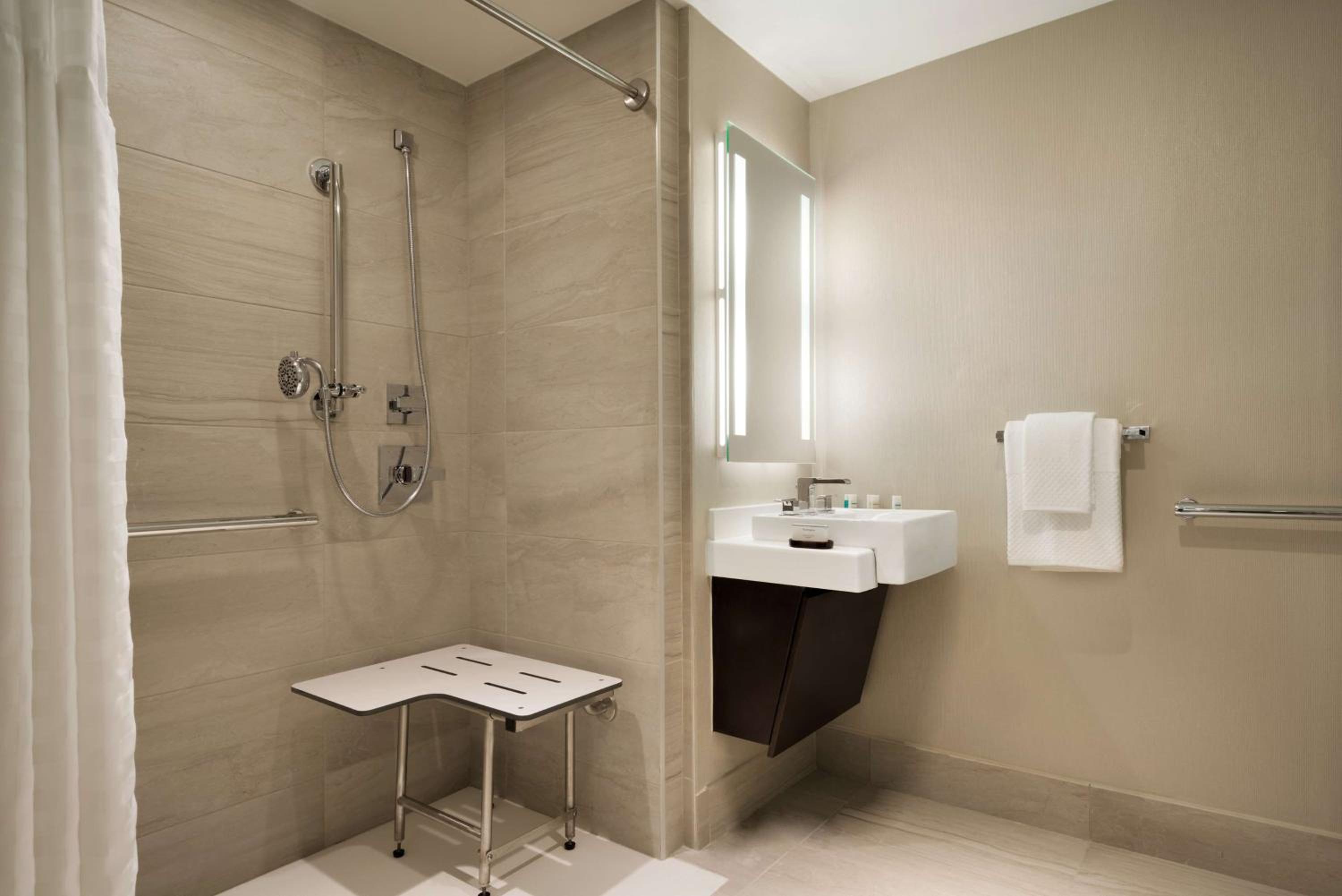 *Renovated* King Studio Suite - Mobility Access