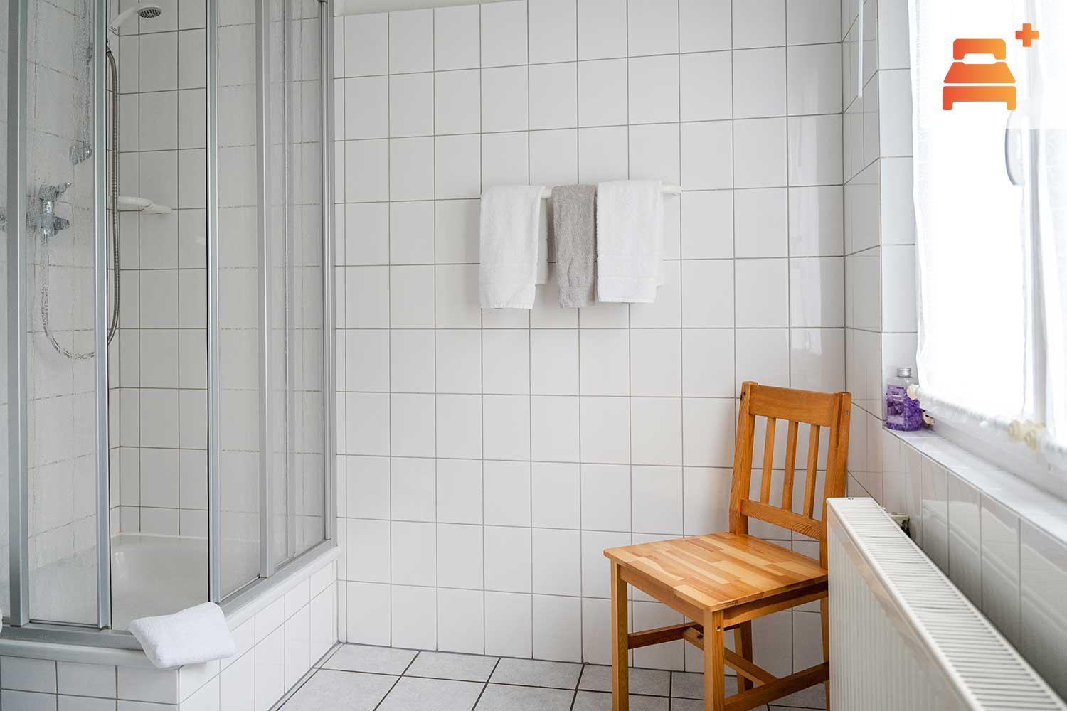 Single Room with Shared Bathroom photo 3