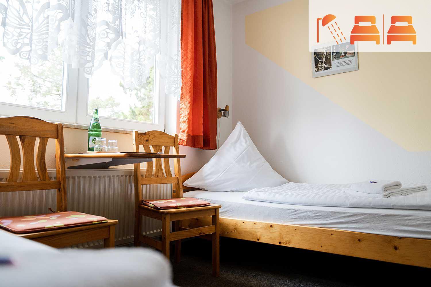 Standard Twin Room with Mountain View - Photo 1