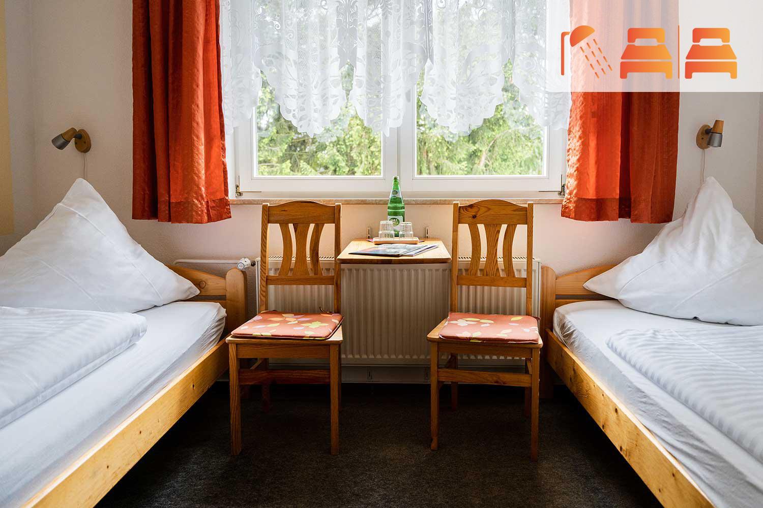 Standard Twin Room with Mountain View - Photo 3