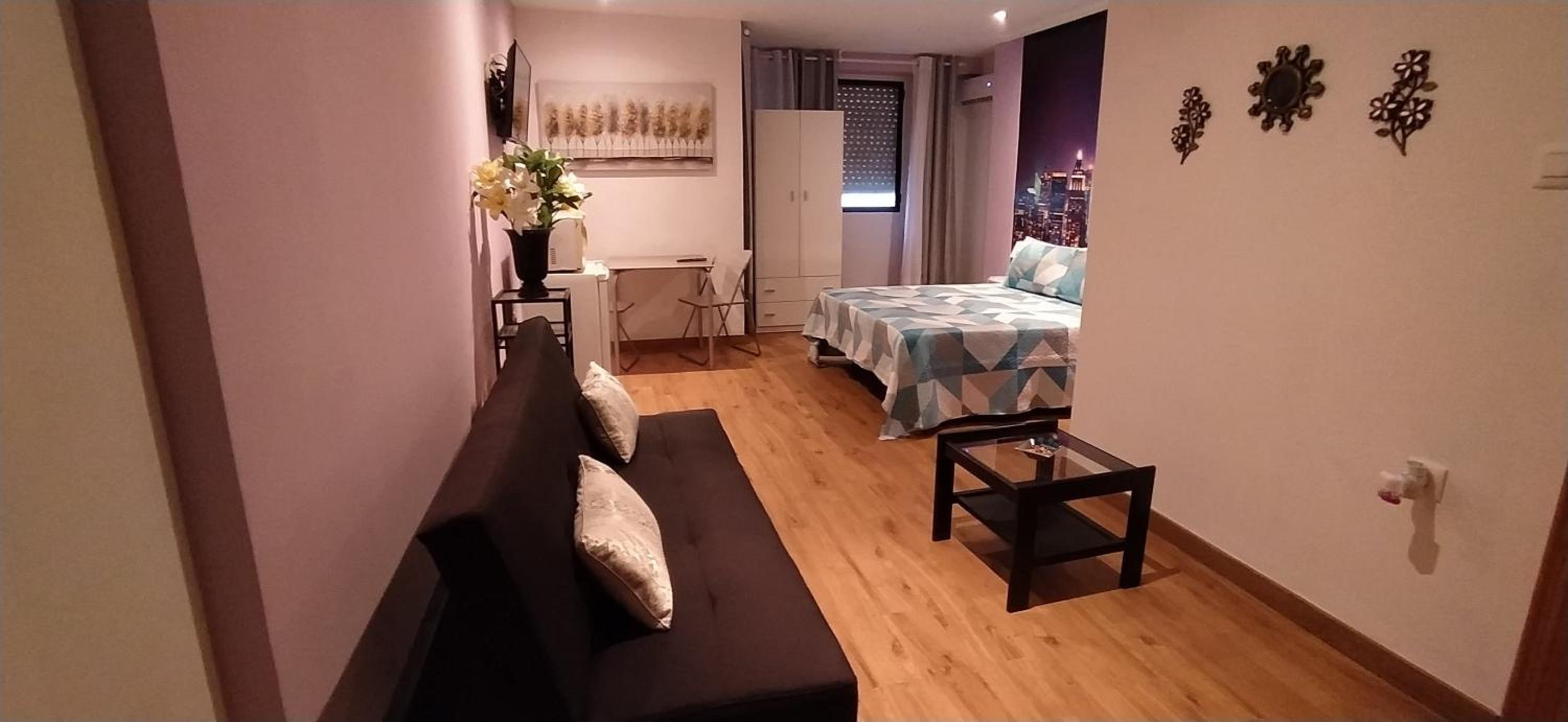 Habitación Cuádruple con Baño Privado