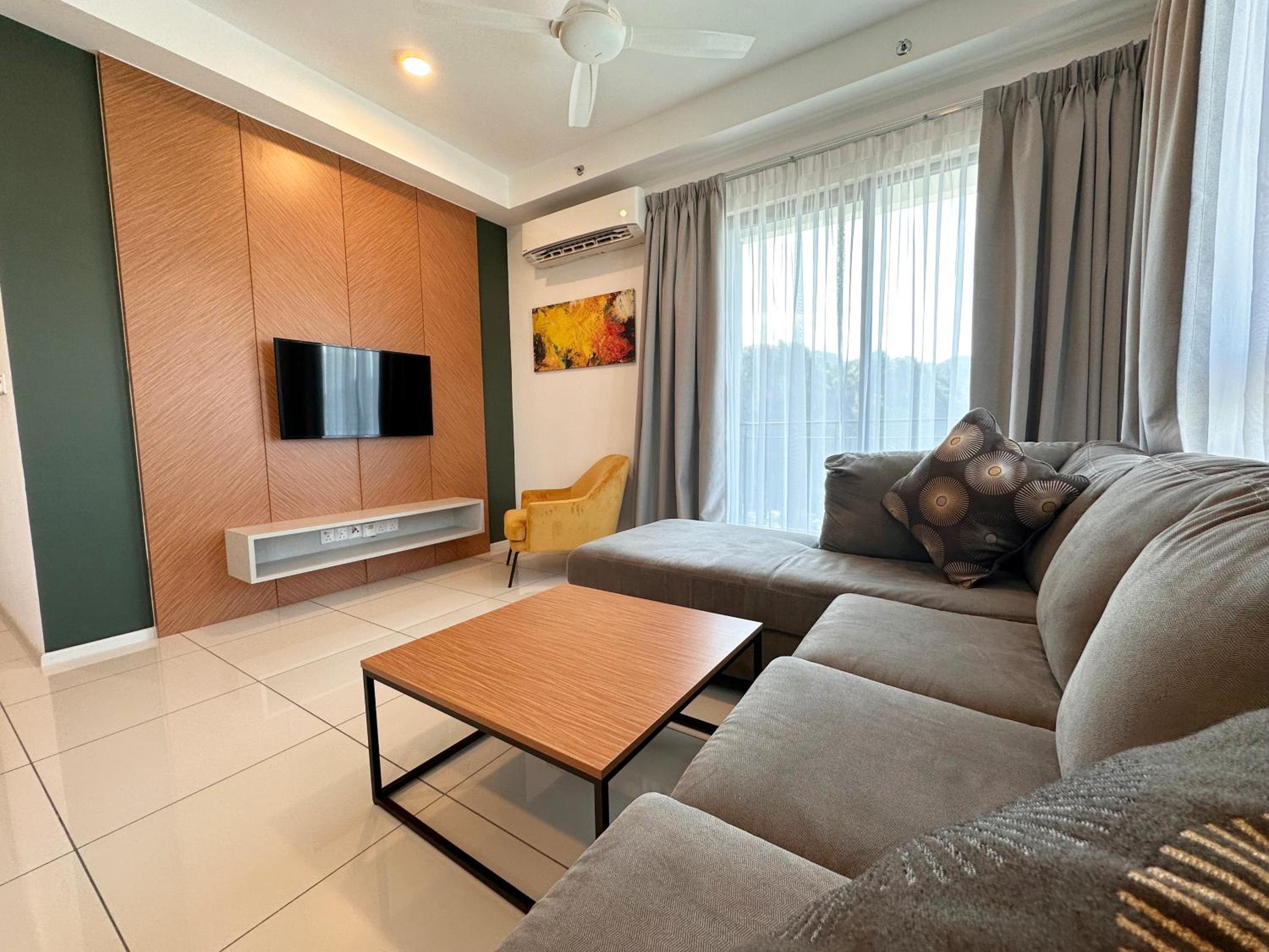 Three-Bedroom Apartment photo 1