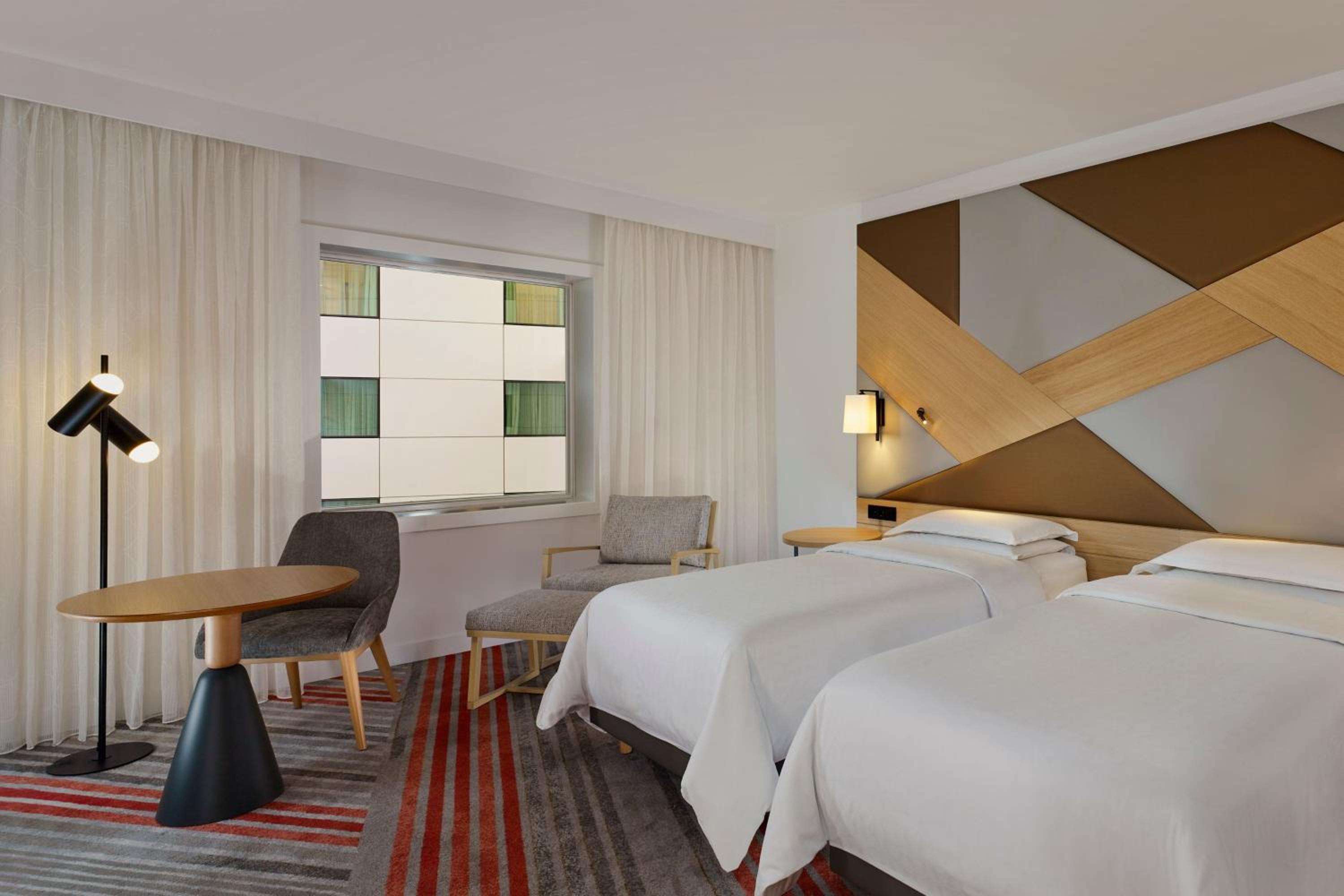 Deluxe, Guest room, 2 Twin/Single Bed(s) - Photo 2