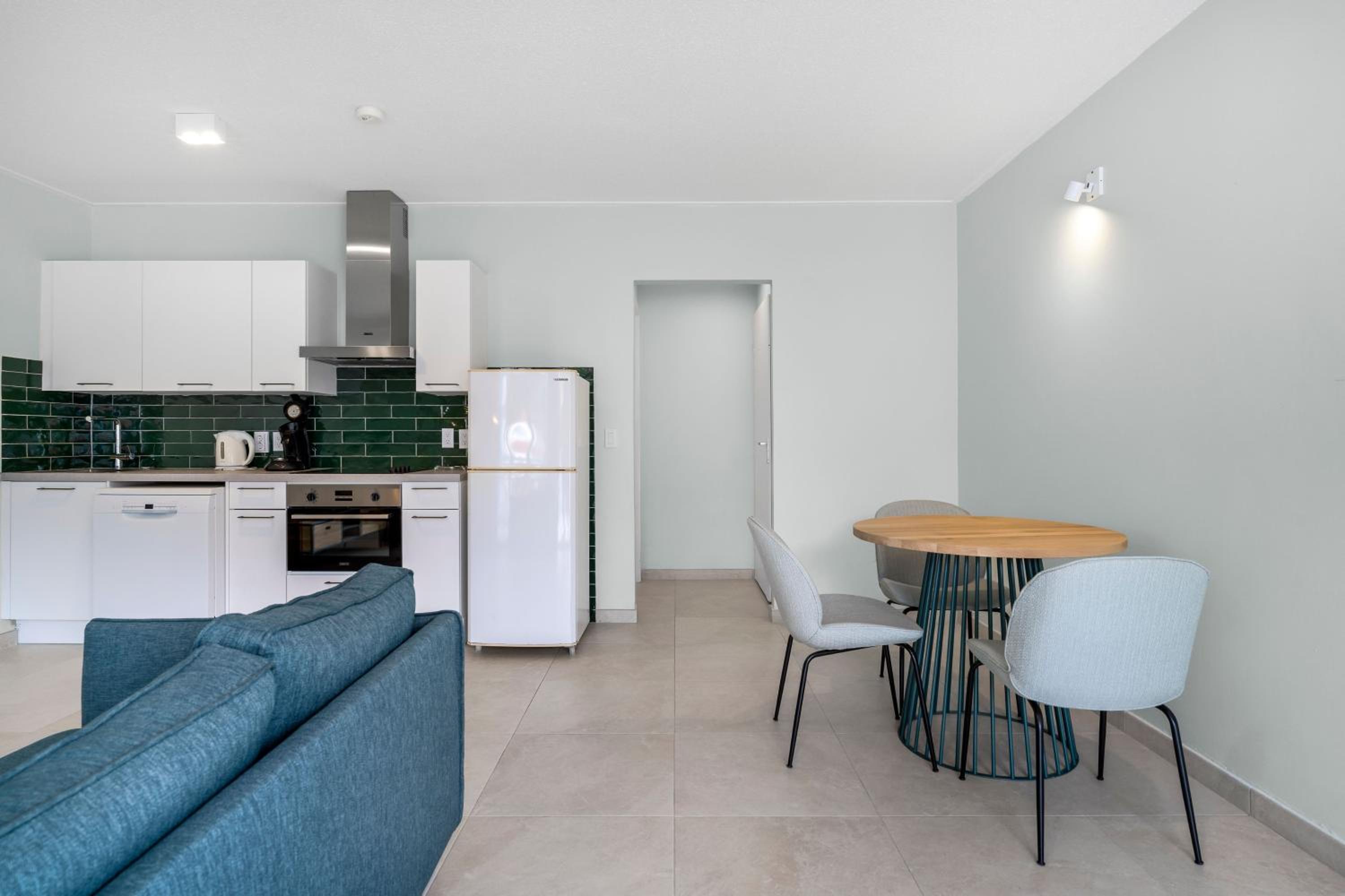 1 Bedroom Apartment - Photo 6