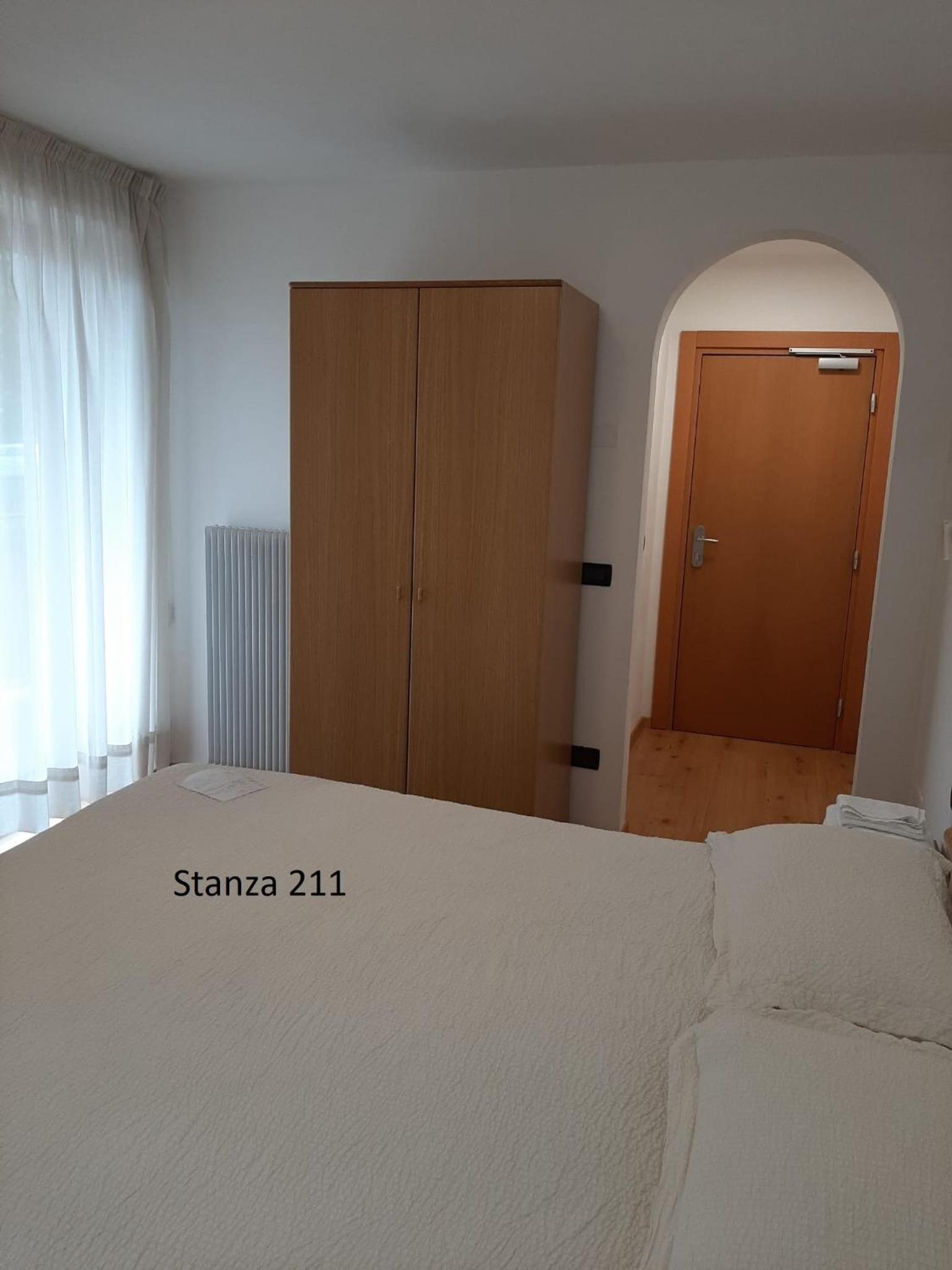 Standard Double Room - Photo 33