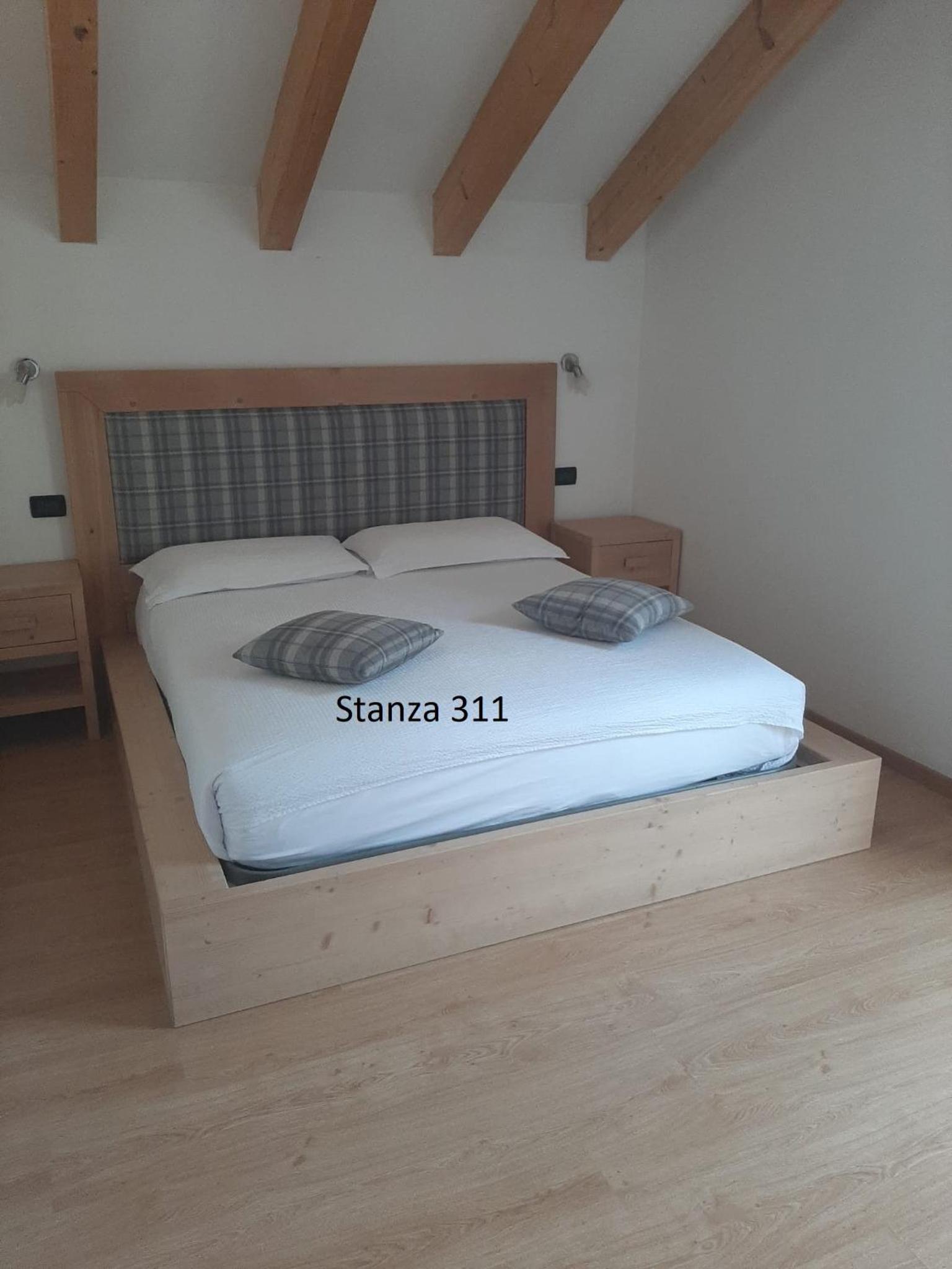 Standard Double Room - Photo 37