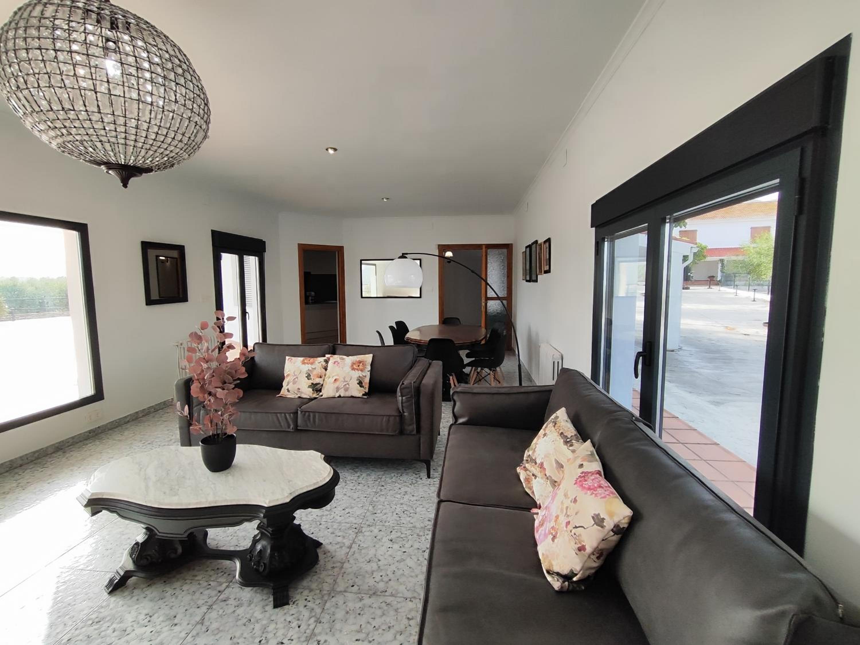 Casa de cuatro habitaciones