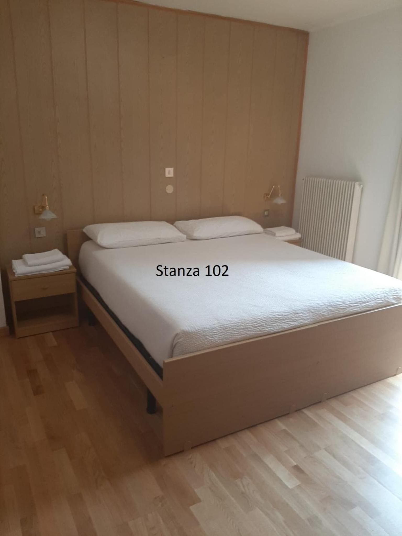 Budget Double Room - Photo 5