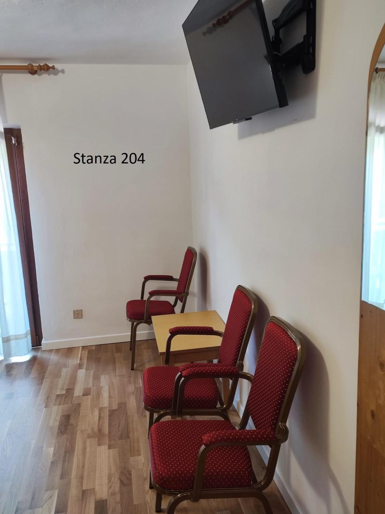 Standard Quadruple Room - Photo 14