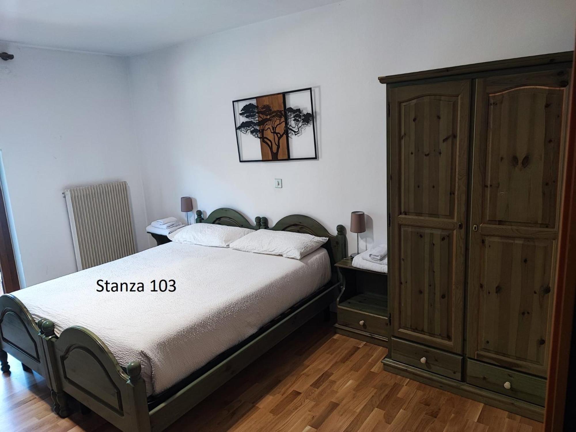 Standard Quadruple Room - Photo 15