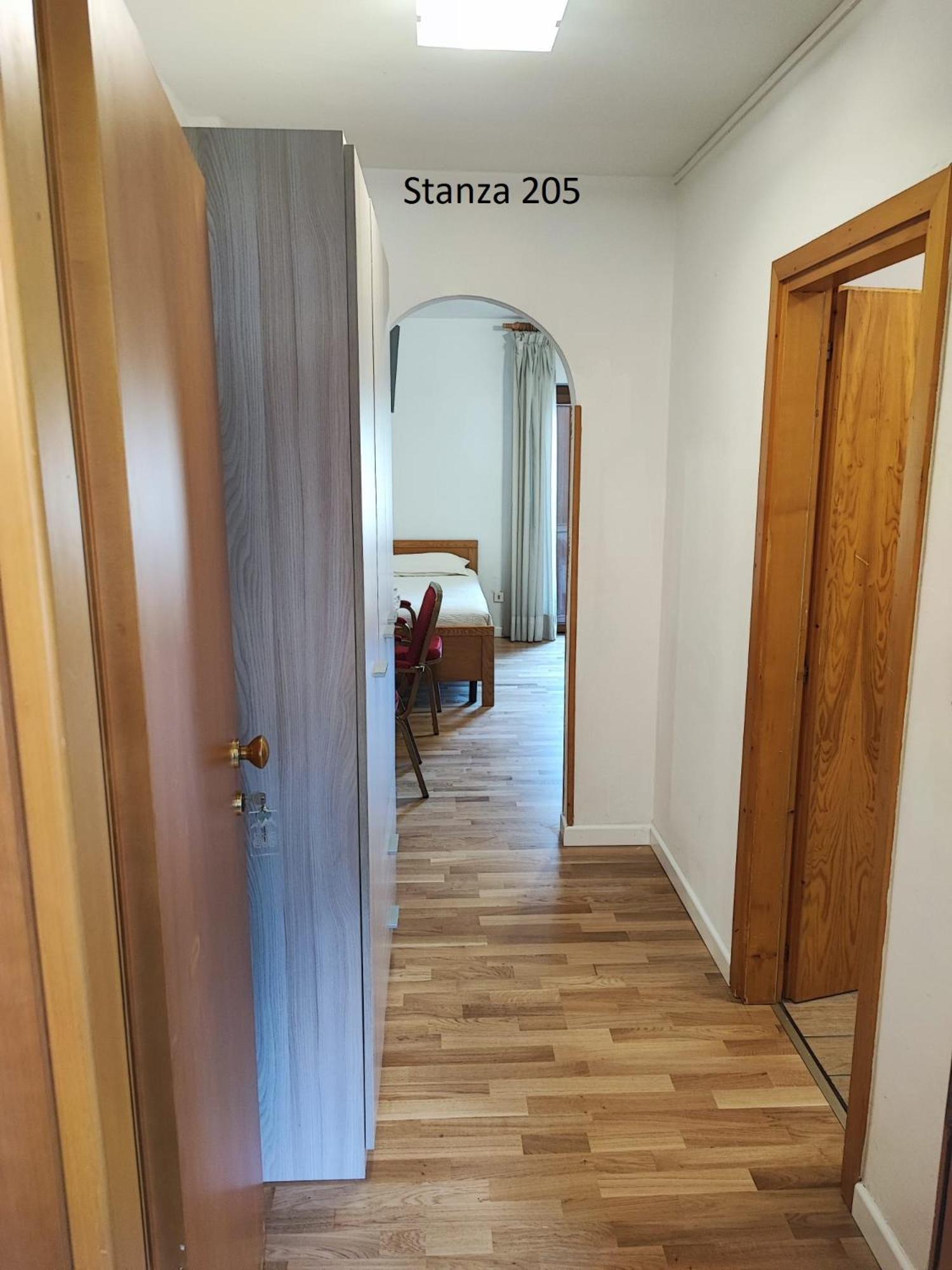 Standard Quadruple Room - Photo 35