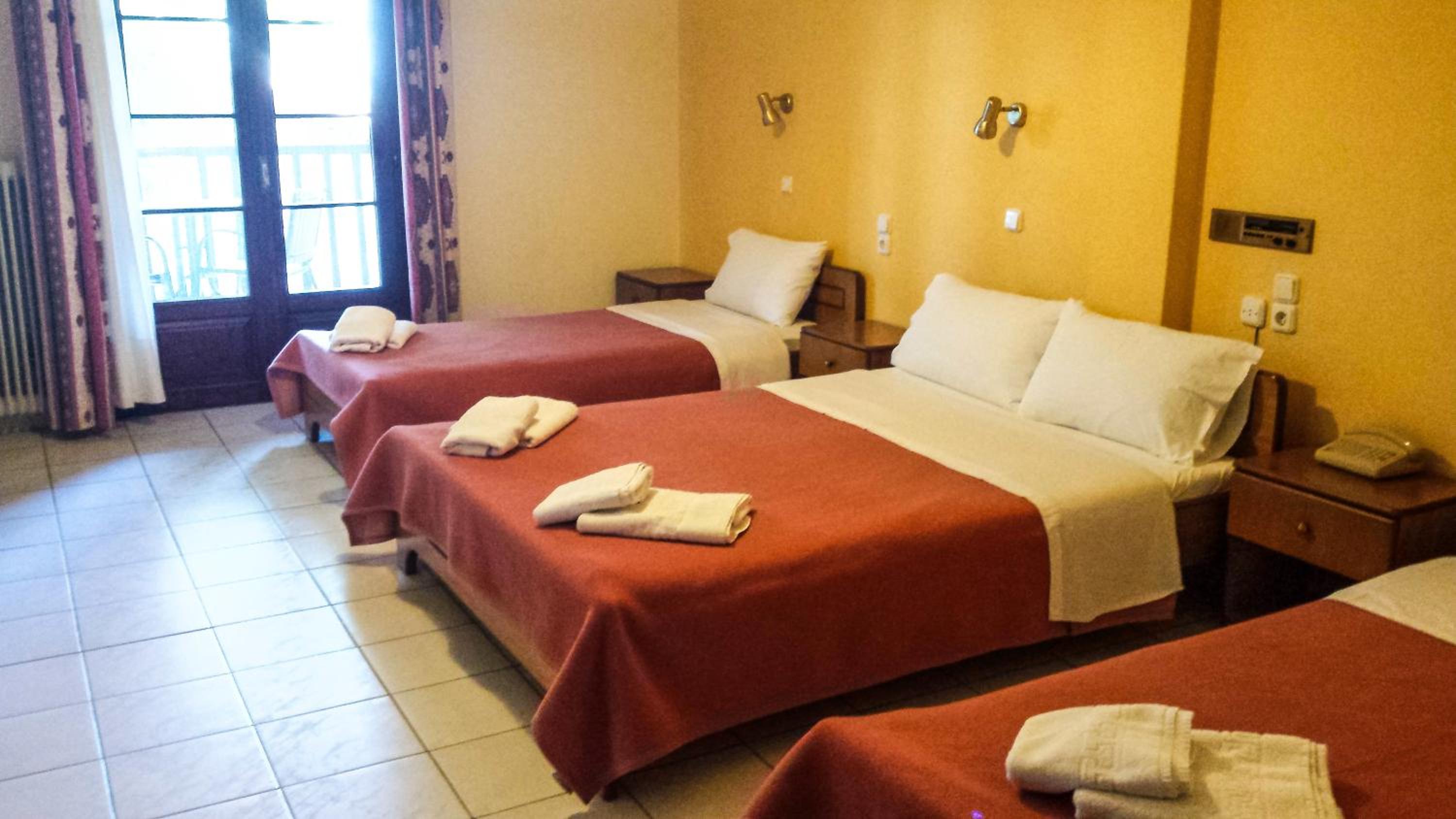 Quadruple Room - Photo 2