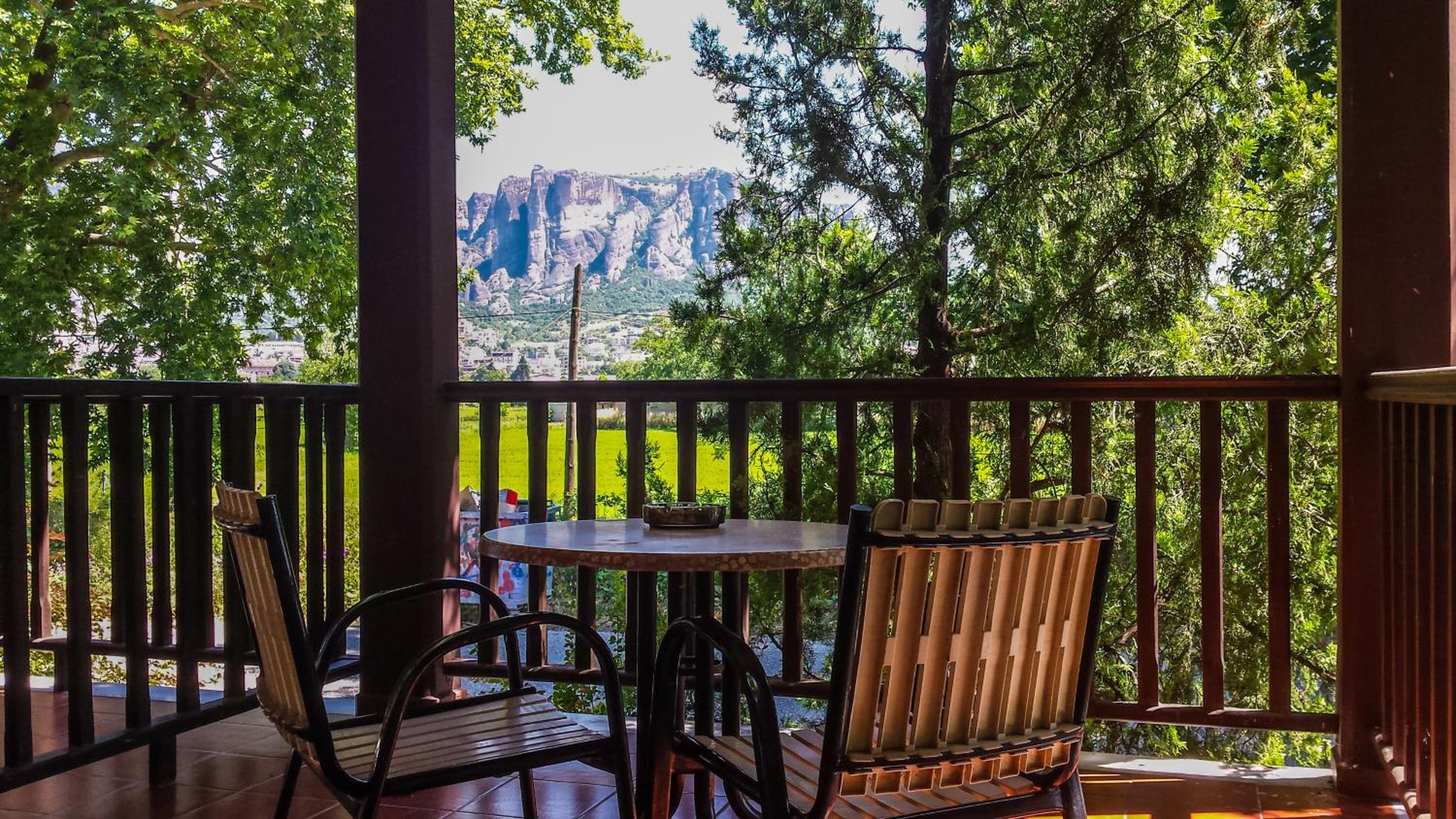 Twin Room with Meteora View - Photo 2