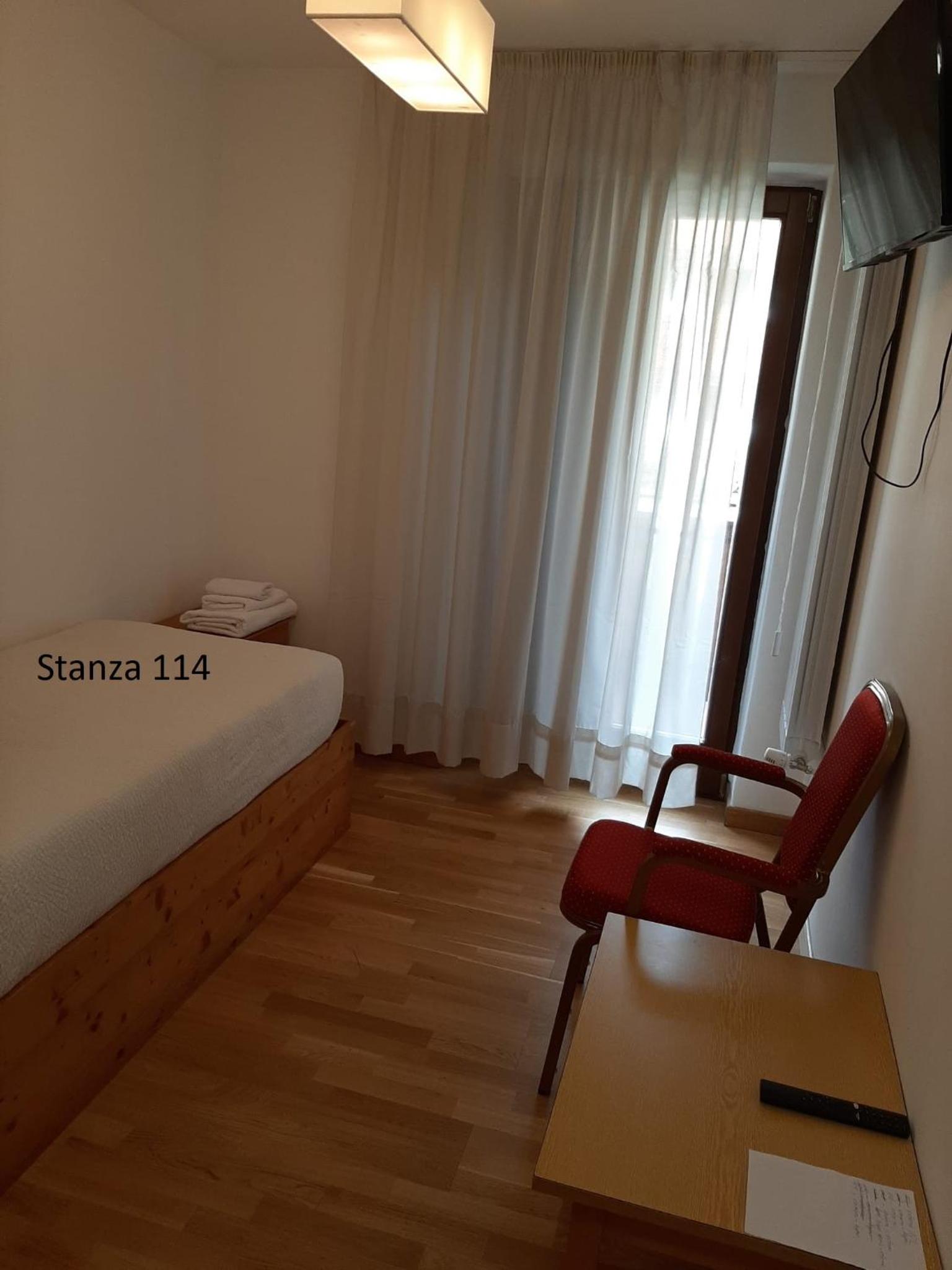 Single Room photo 2