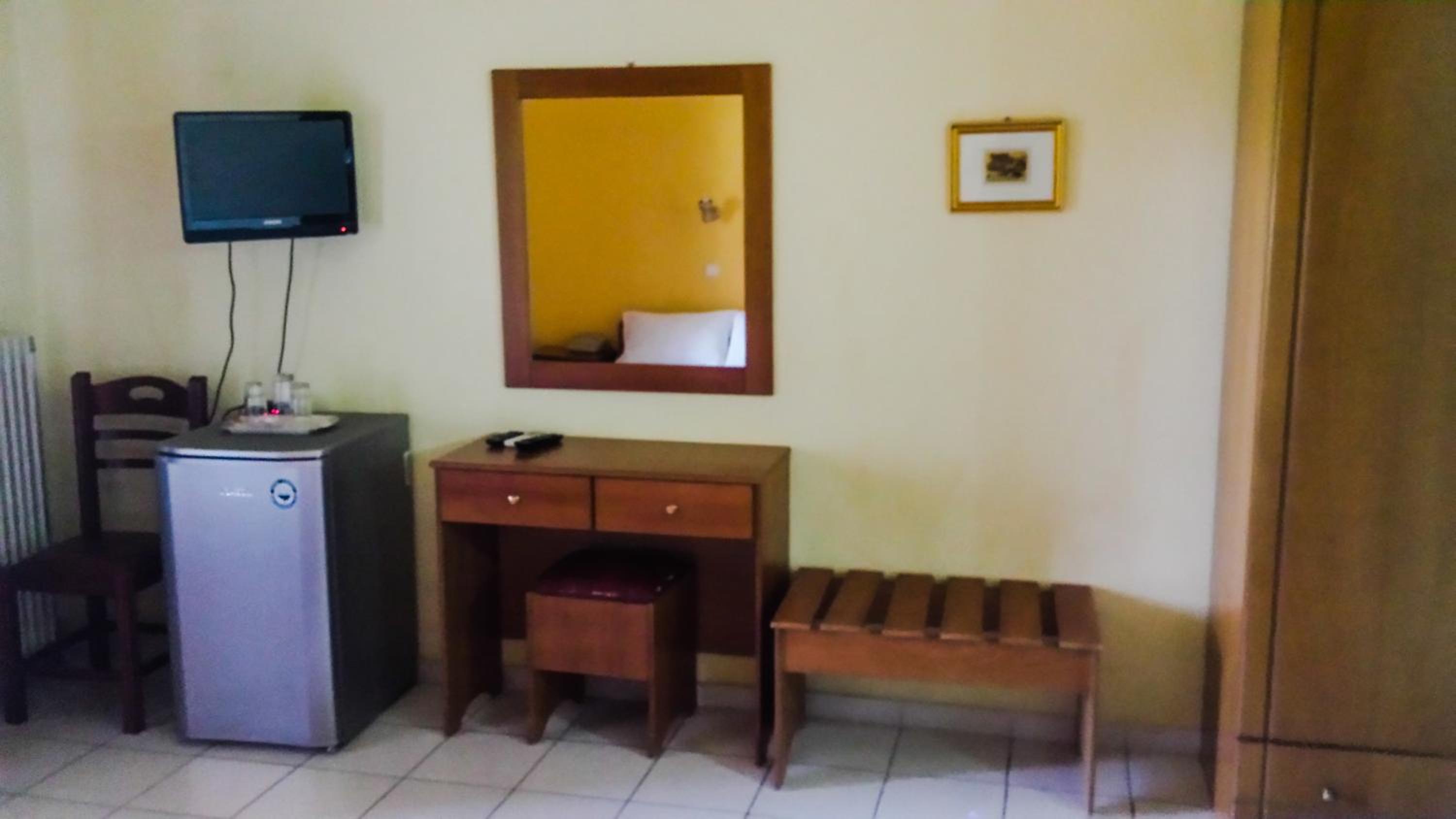 Triple Room with Meteora View - Photo 1