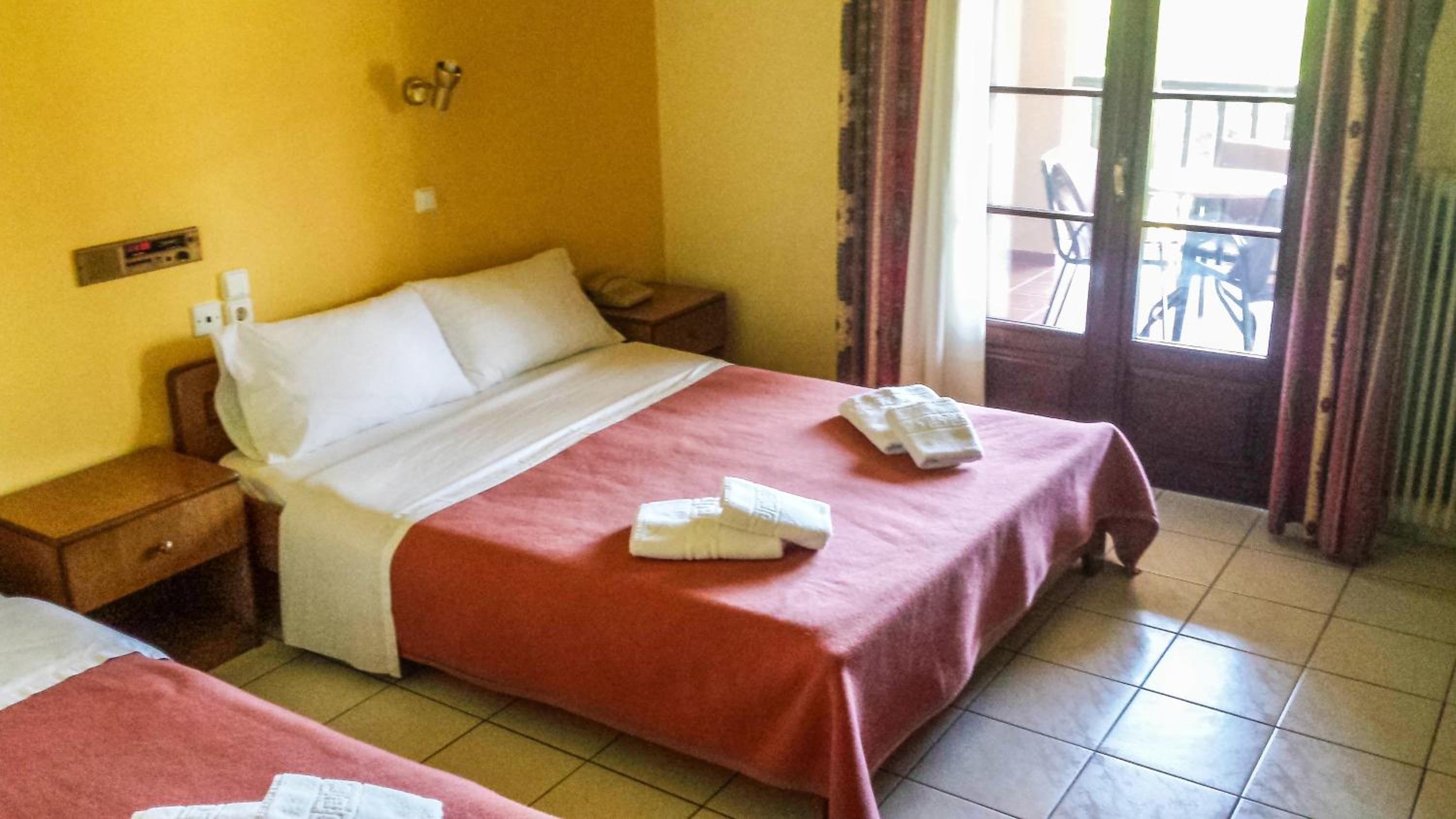 Triple Room with Meteora View - Photo 6