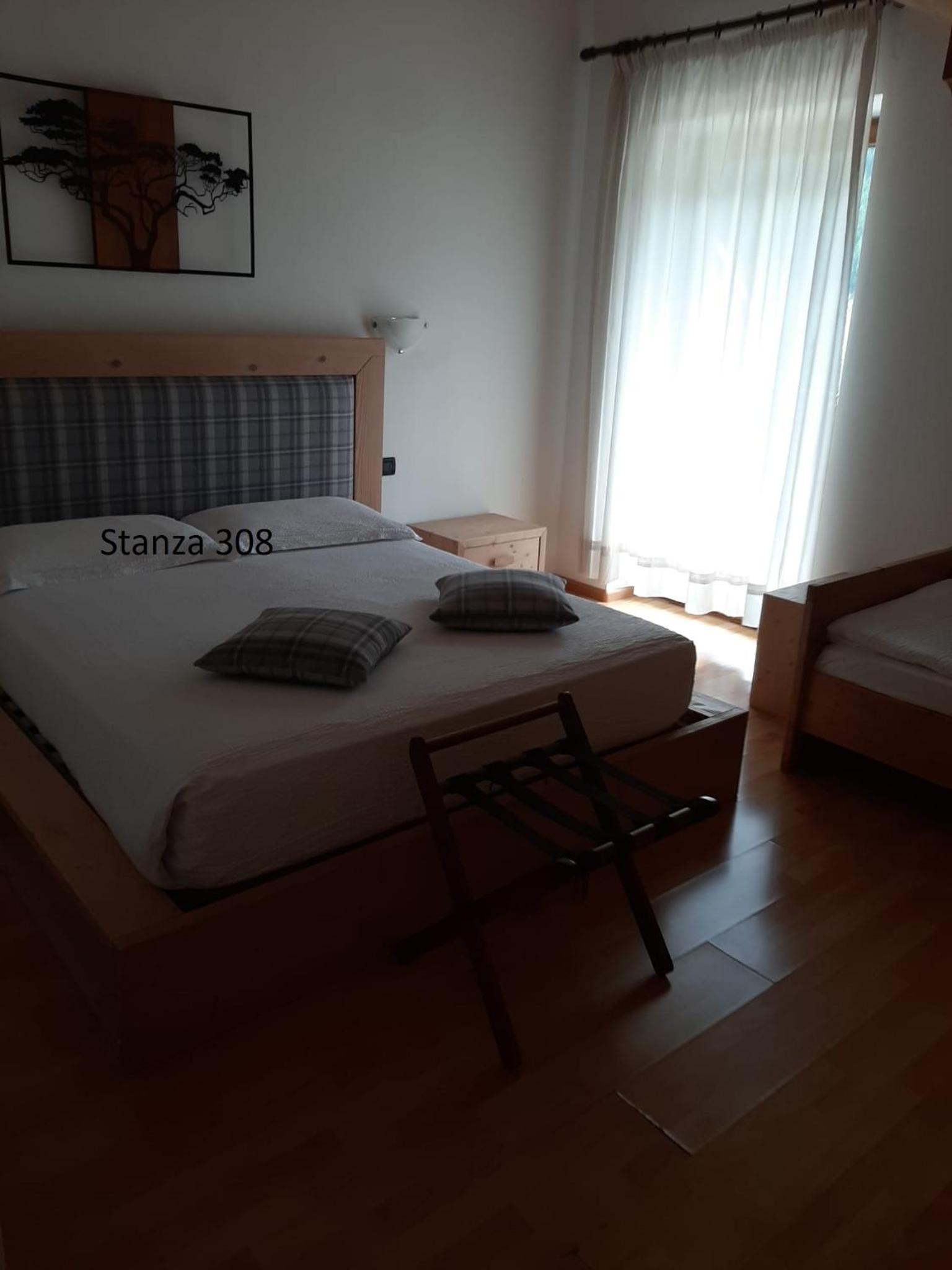 Basic Triple Room - Photo 21