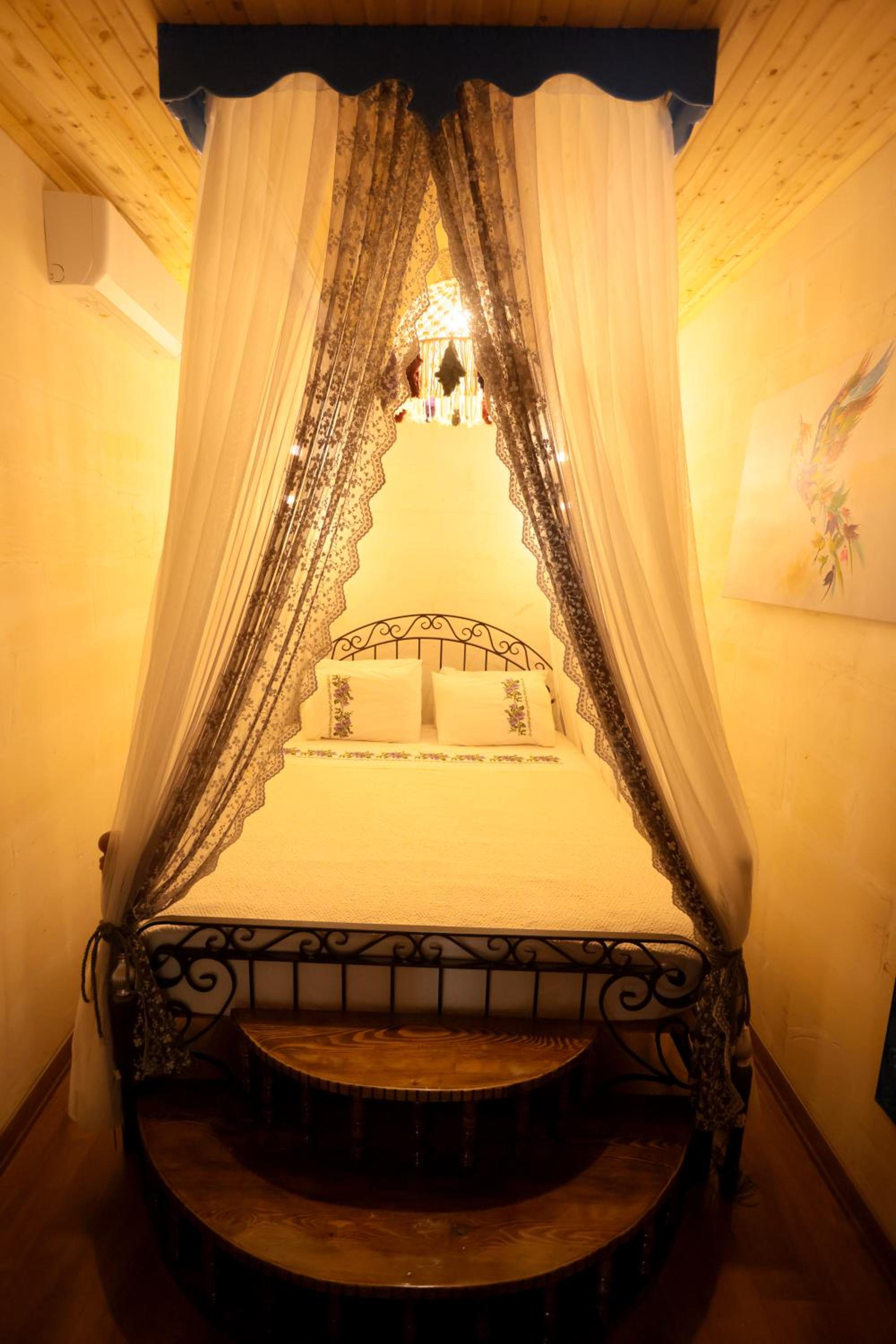 Double Room with Garden View - Photo 13