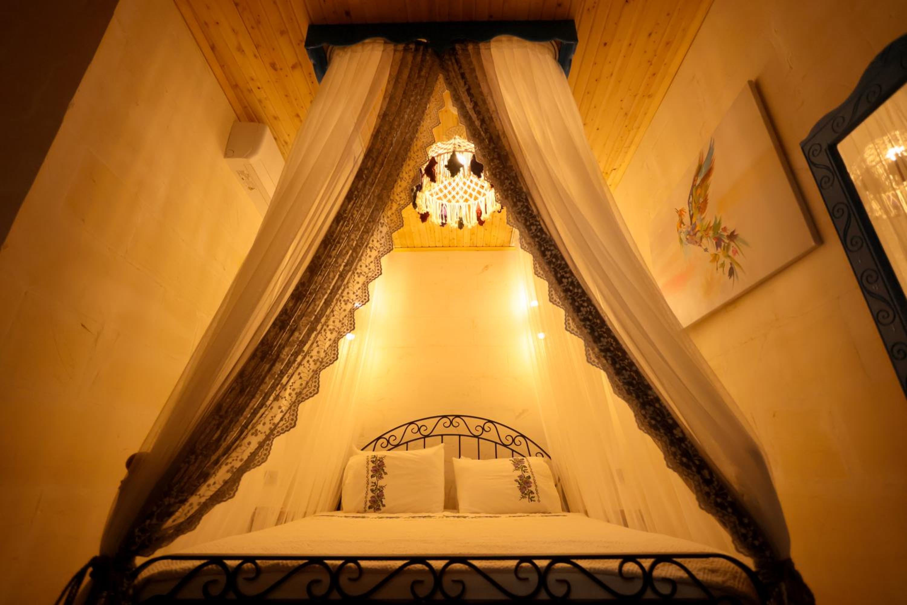 Double Room with Garden View - Photo 15