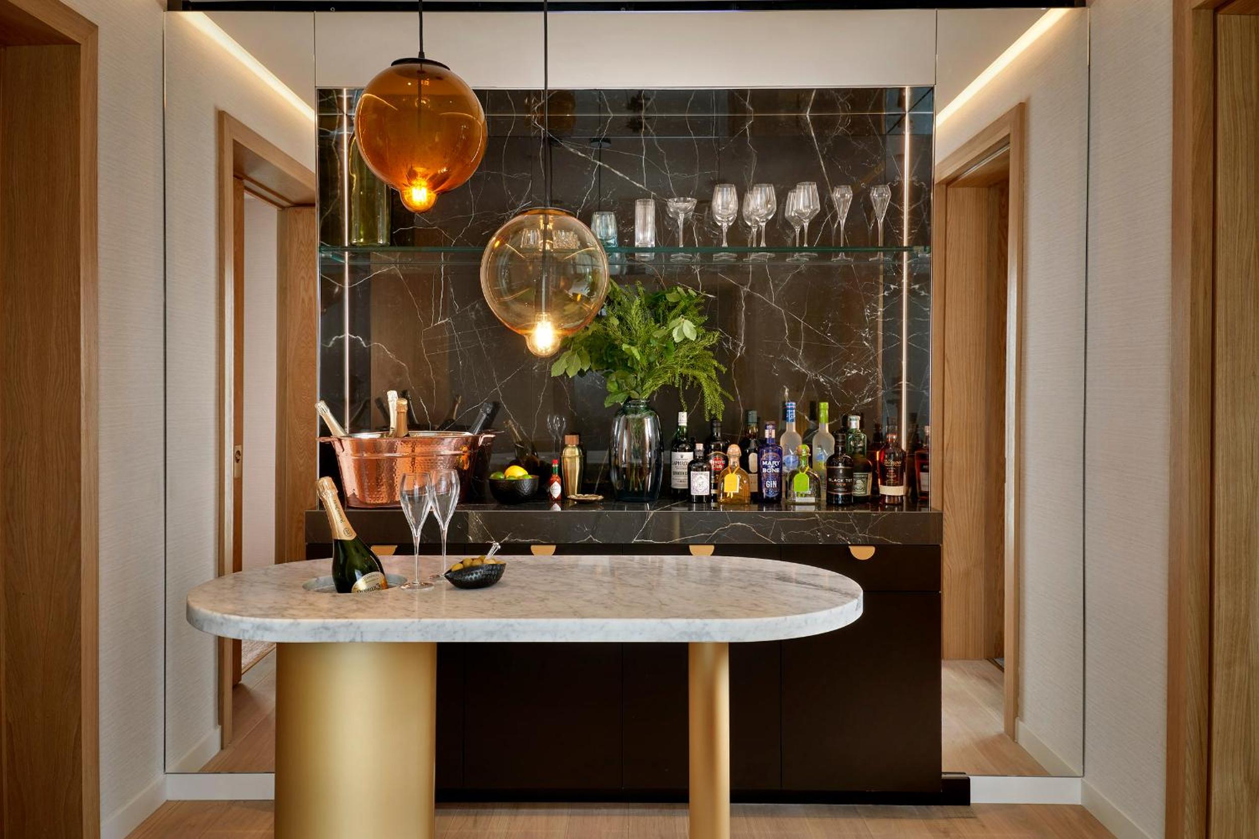 Lane Suite