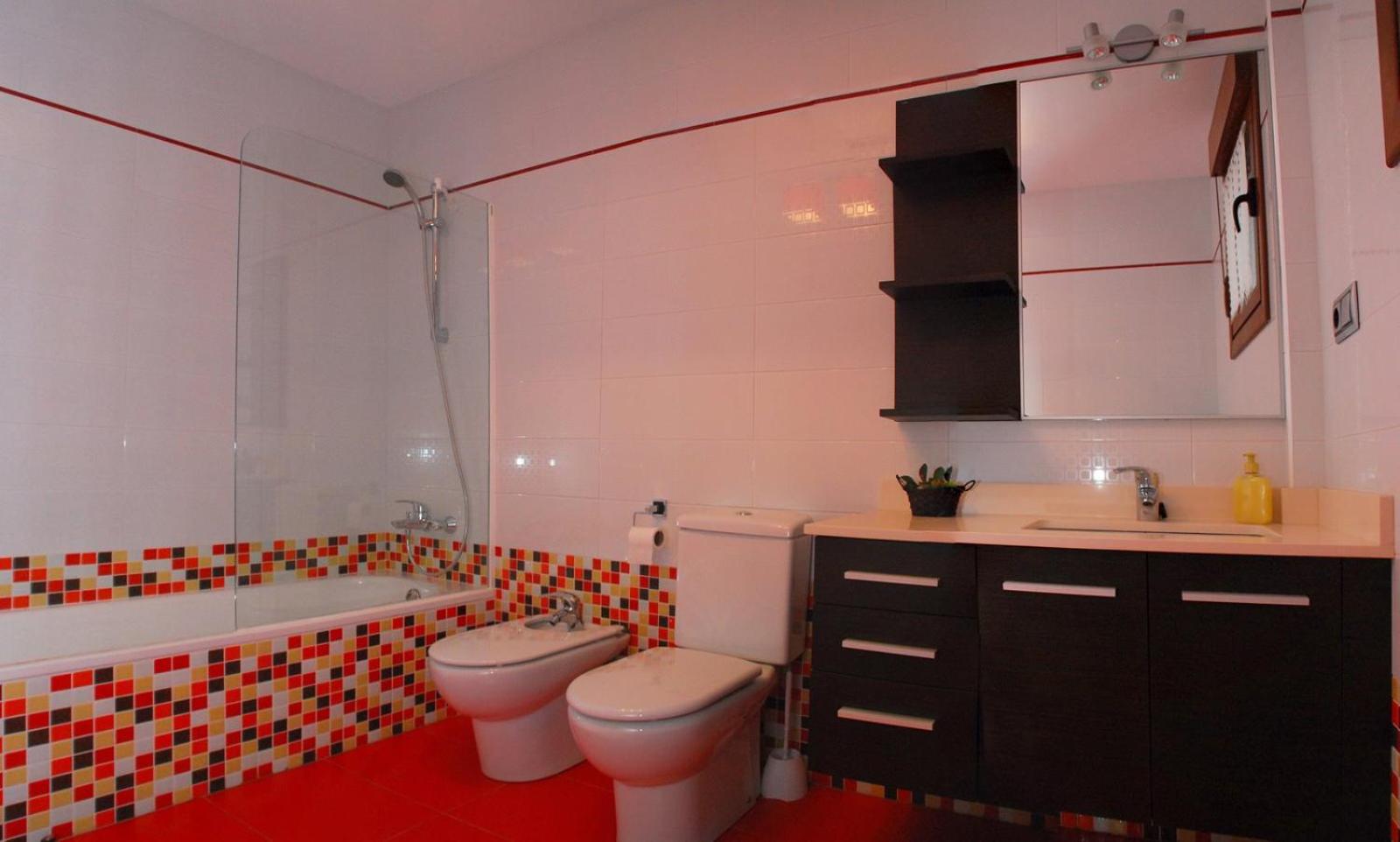Four-Bedroom House photo 2