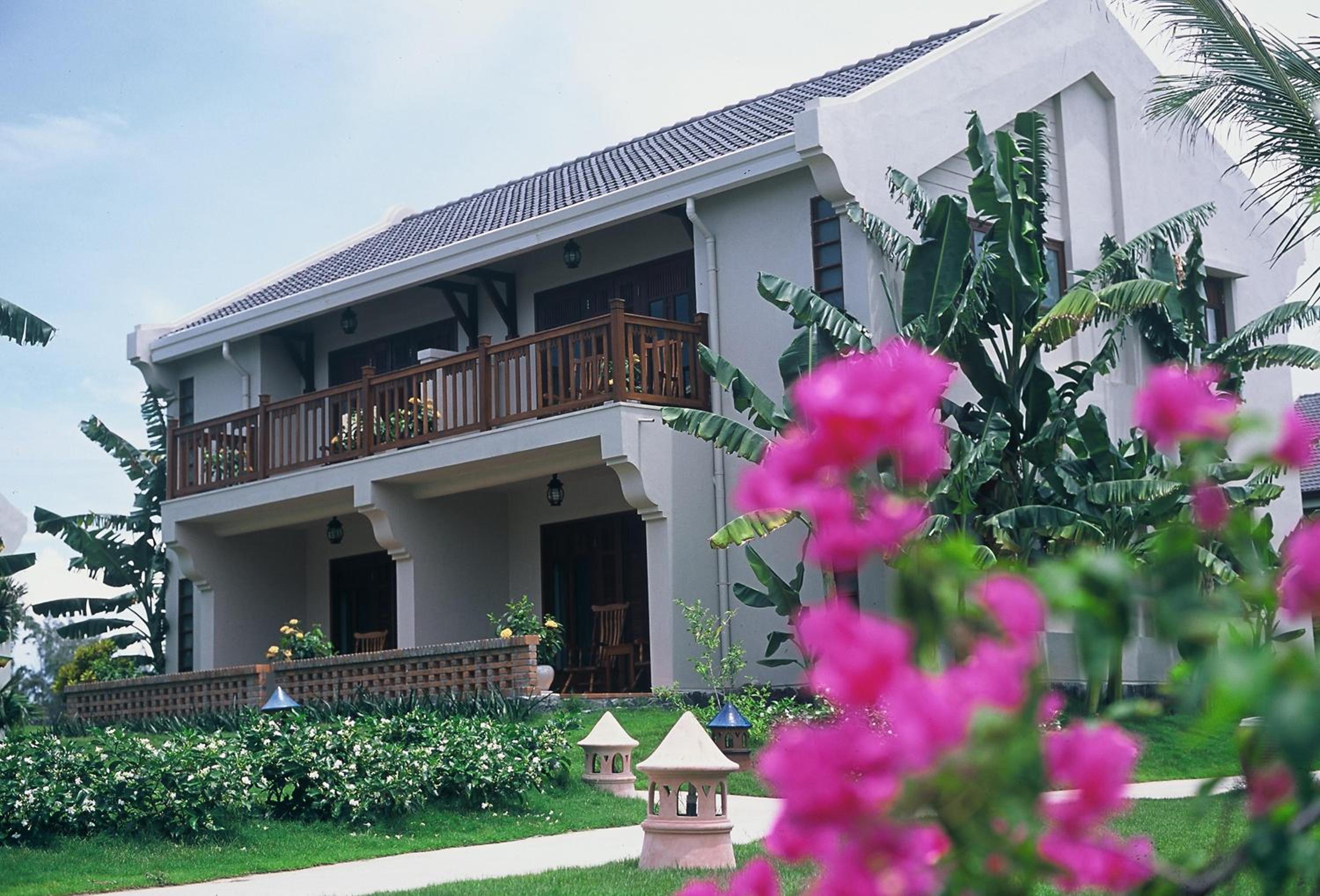 Deluxe Double Room with Garden View - Photo 12