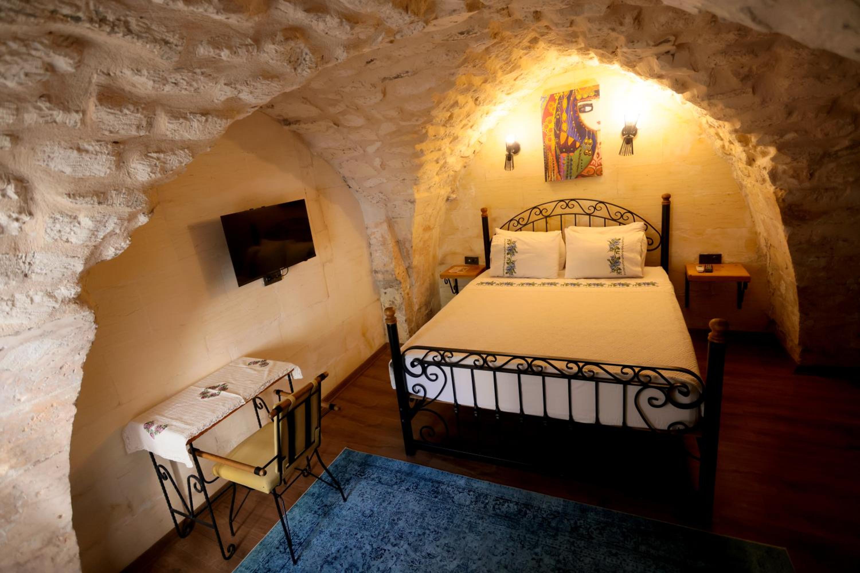 Double Room with Garden View - Photo 11