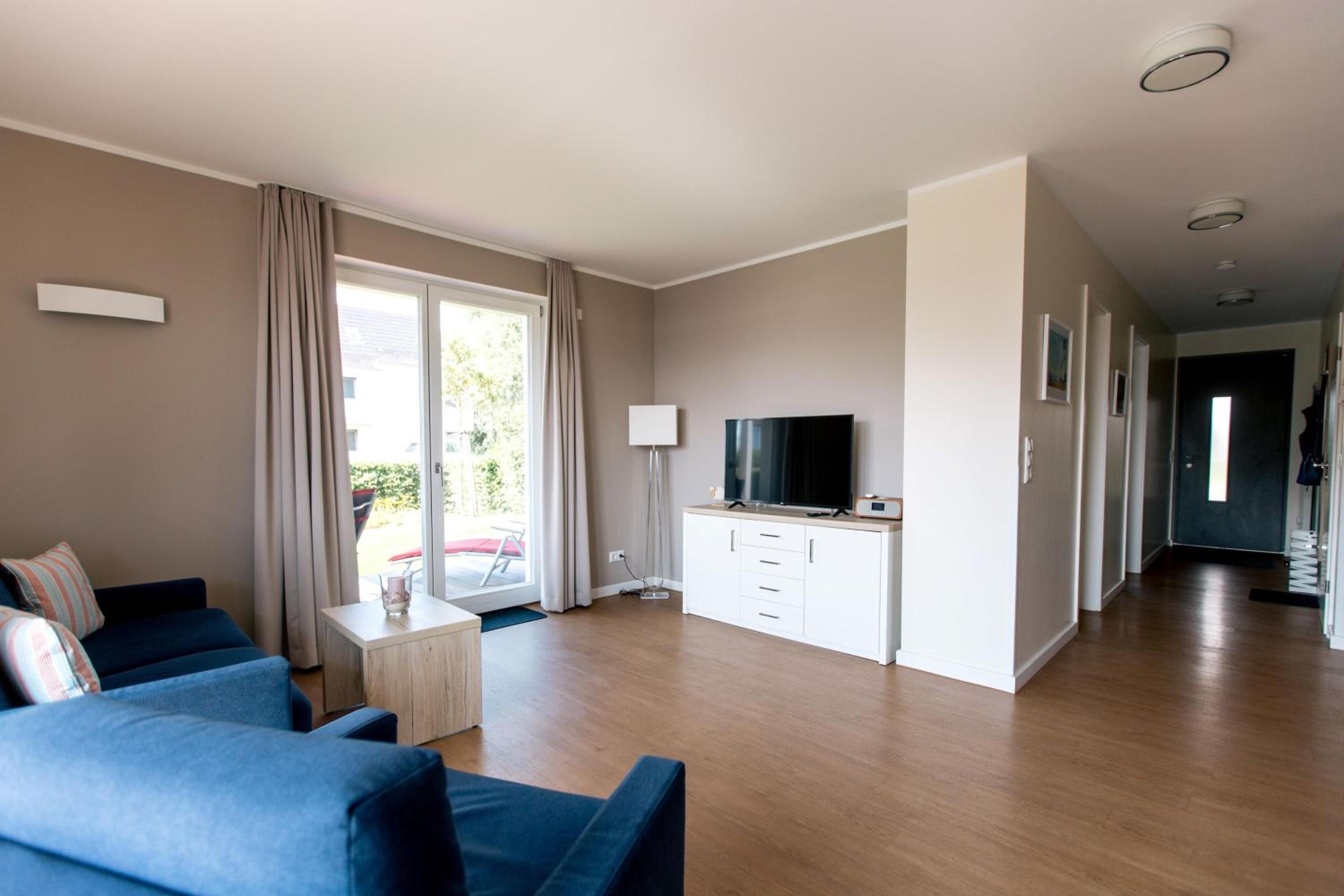 Apartment with Lake View photo 1