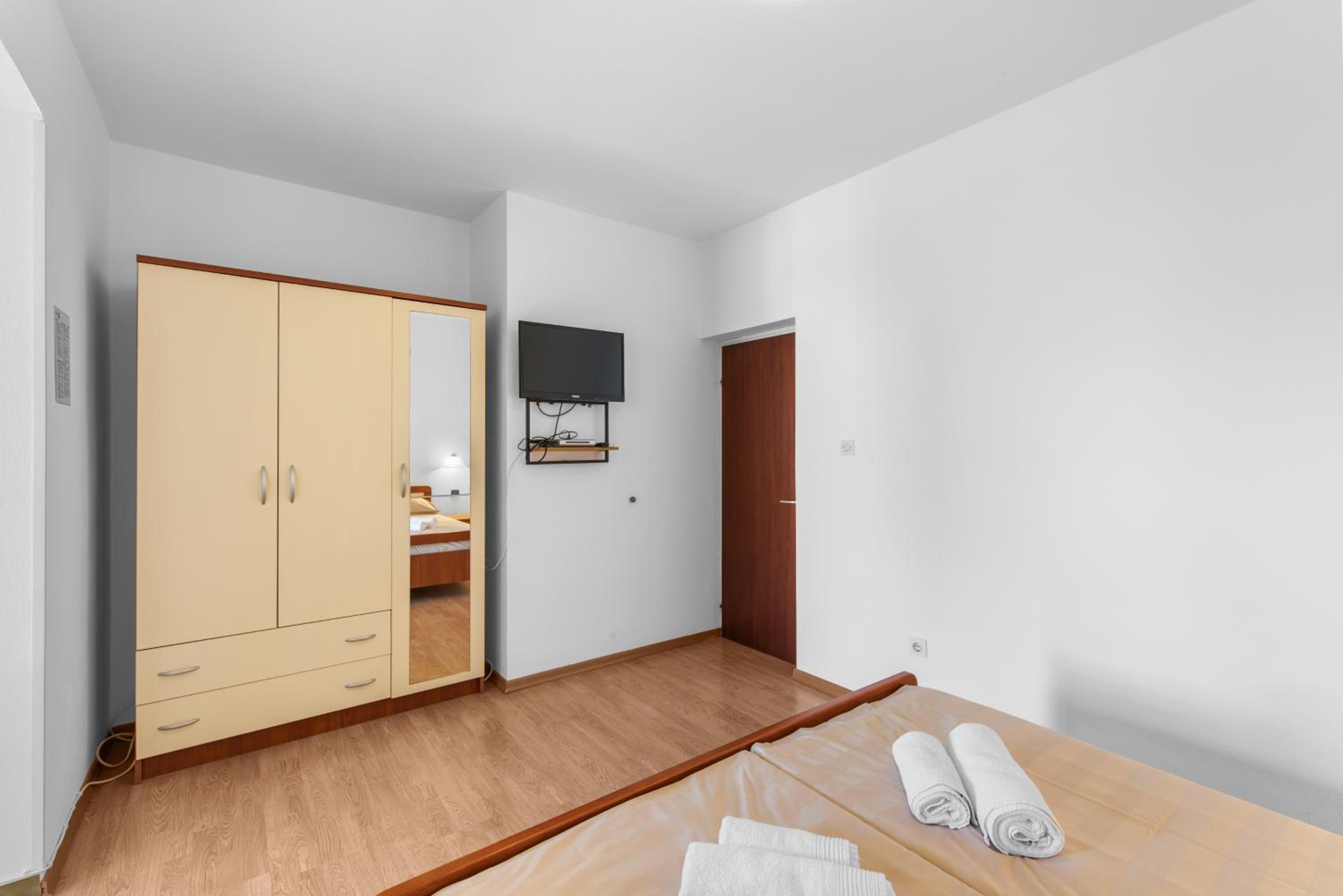 Apartment with Garden View photo 3