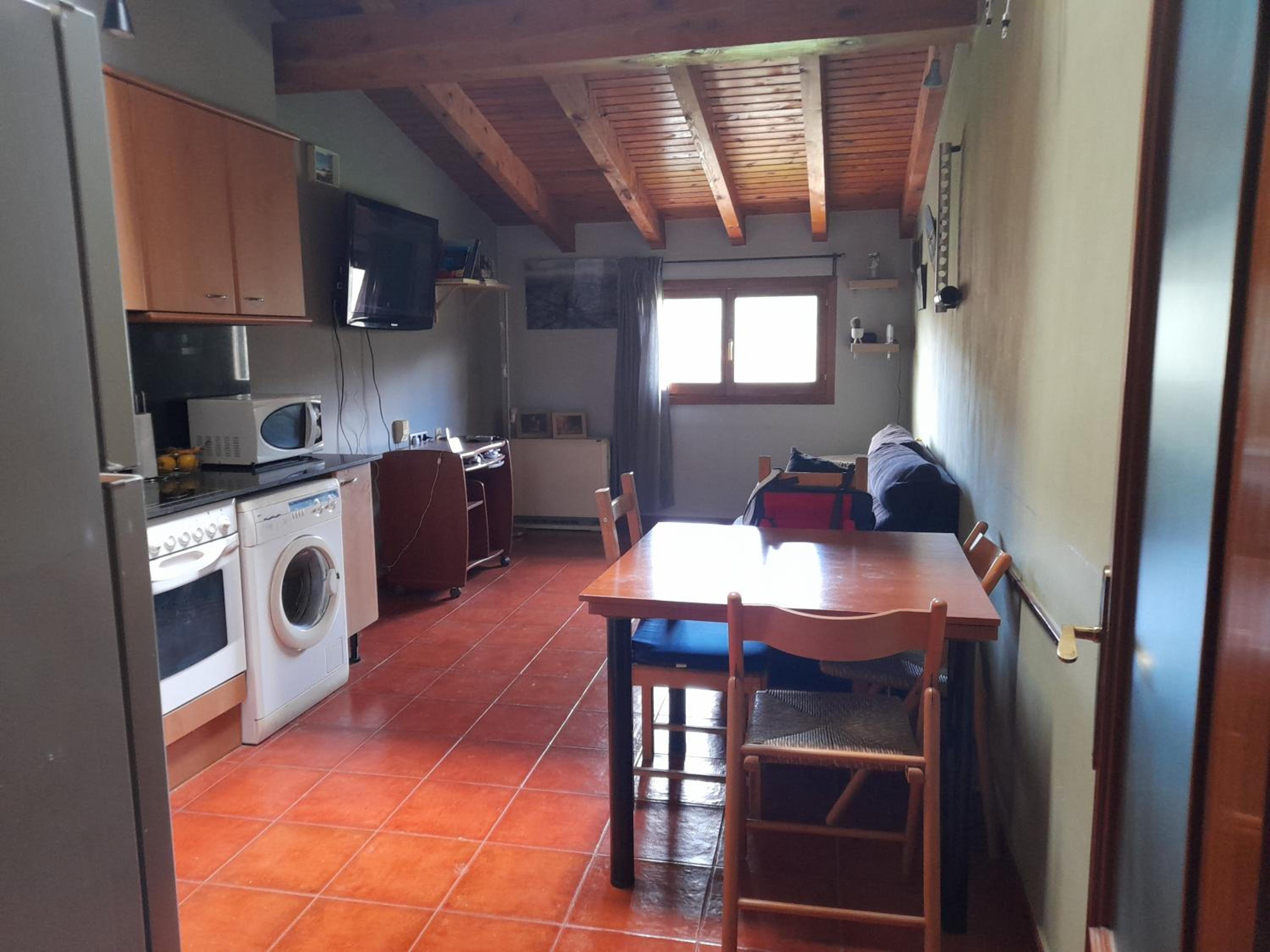 Apartment With Mountain View photo 3