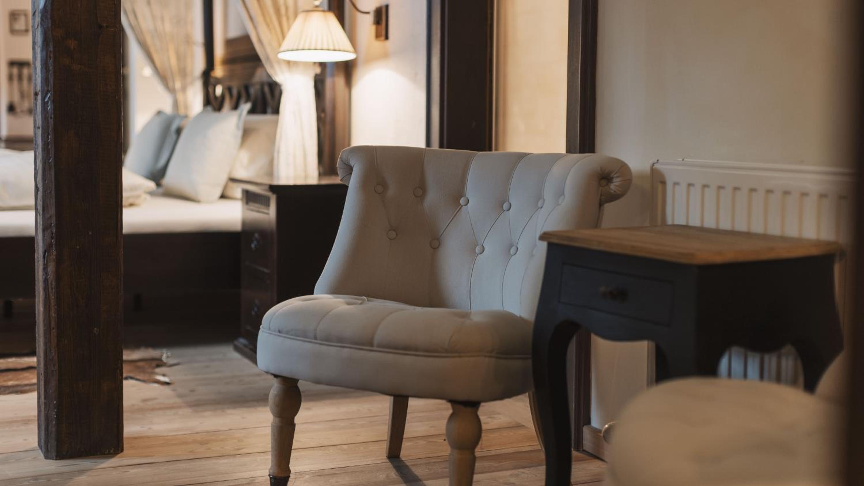 Luxury Three-Bedroom Apartment - Photo 16