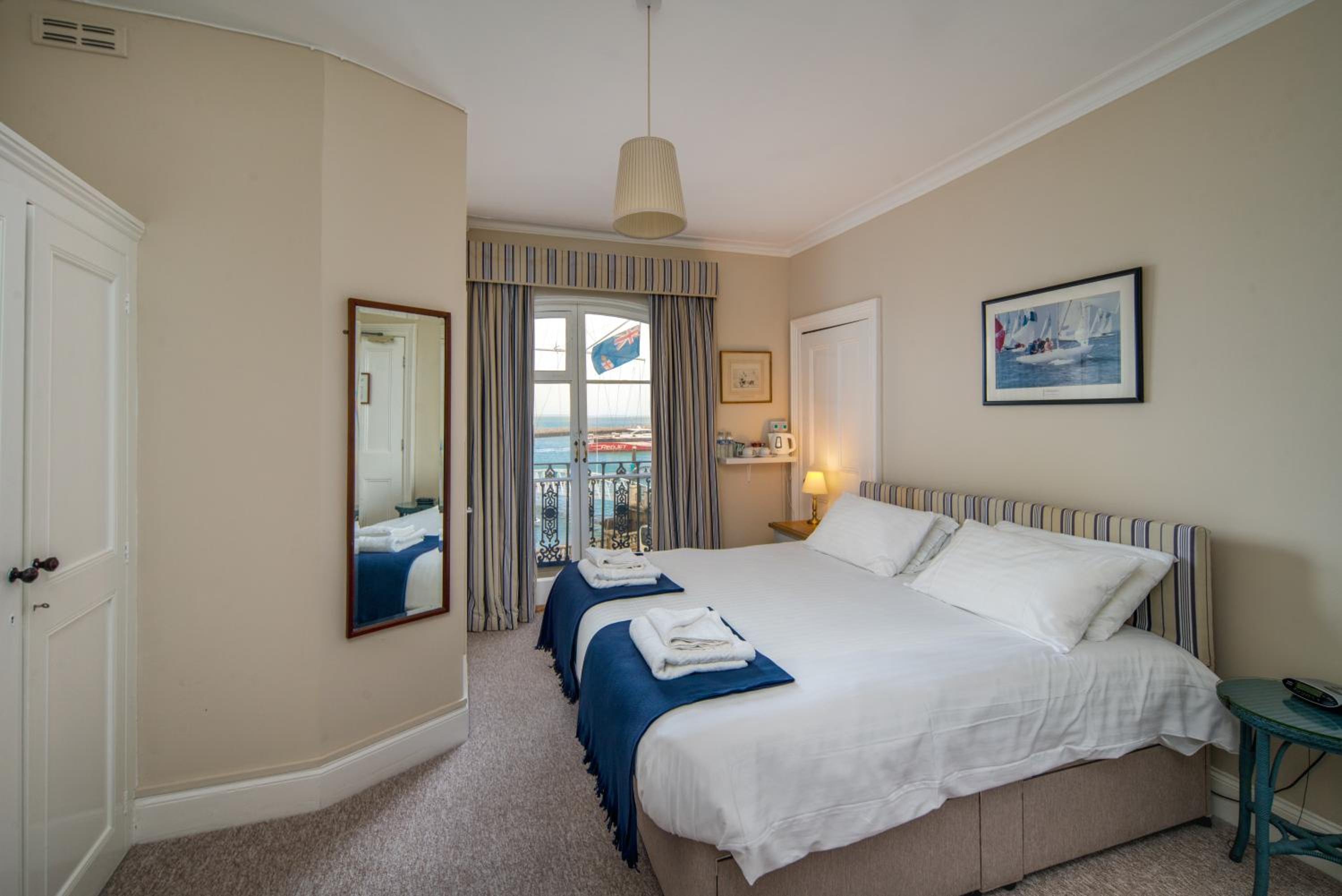 Deluxe Double Room with Balcony and Sea View photo 1