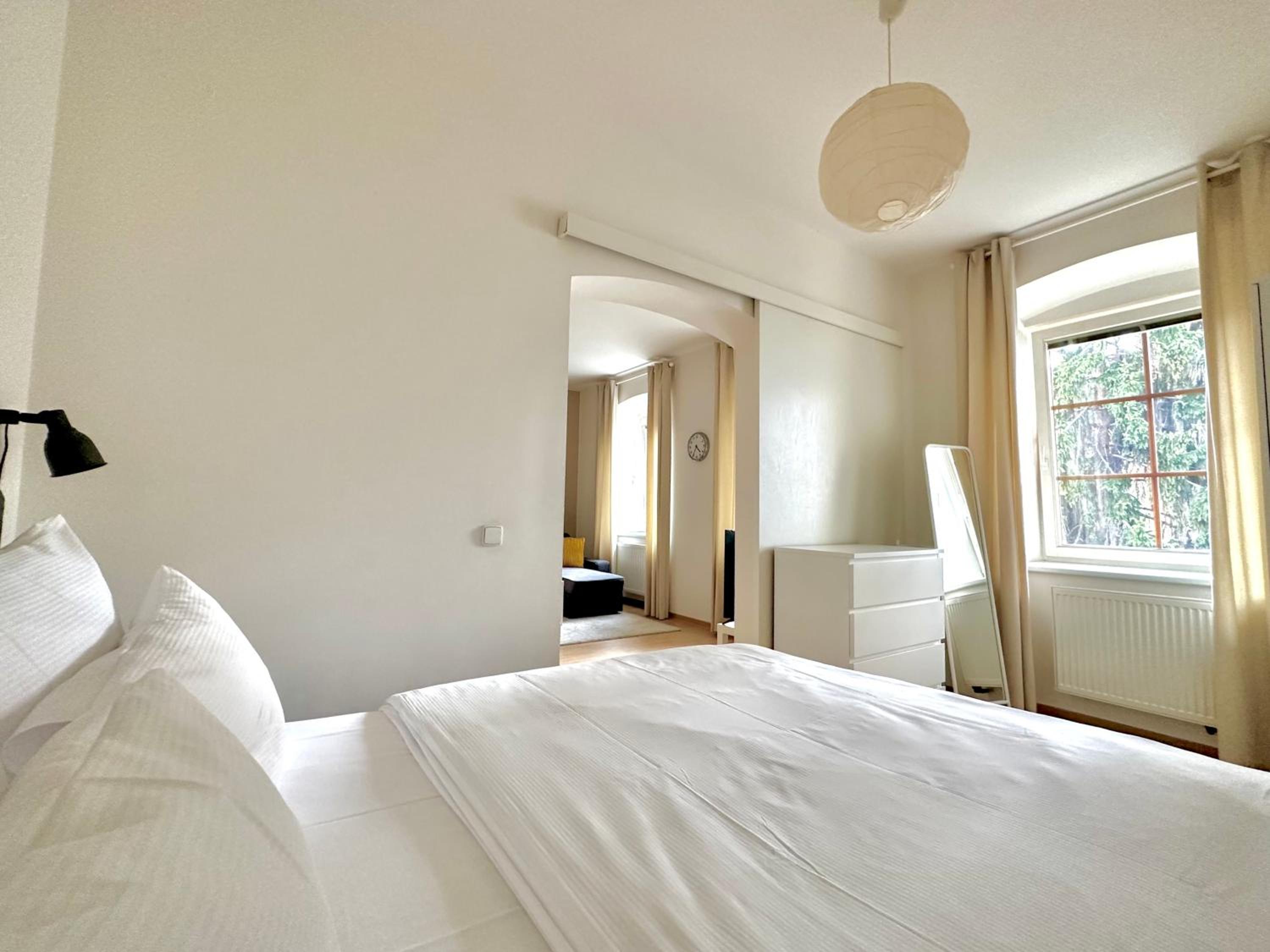 One-Bedroom Apartment - Photo 4
