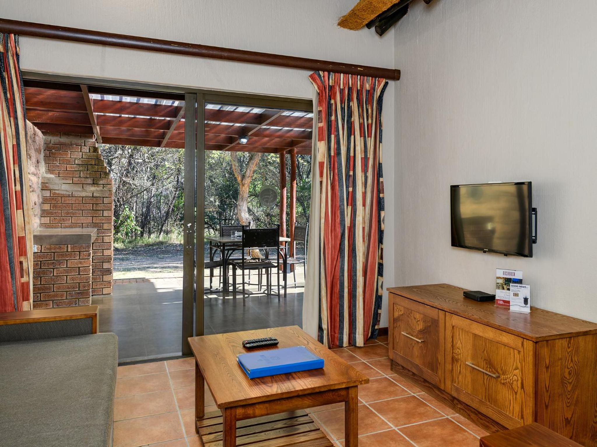 One Bedroom Apartment with Patio photo 3