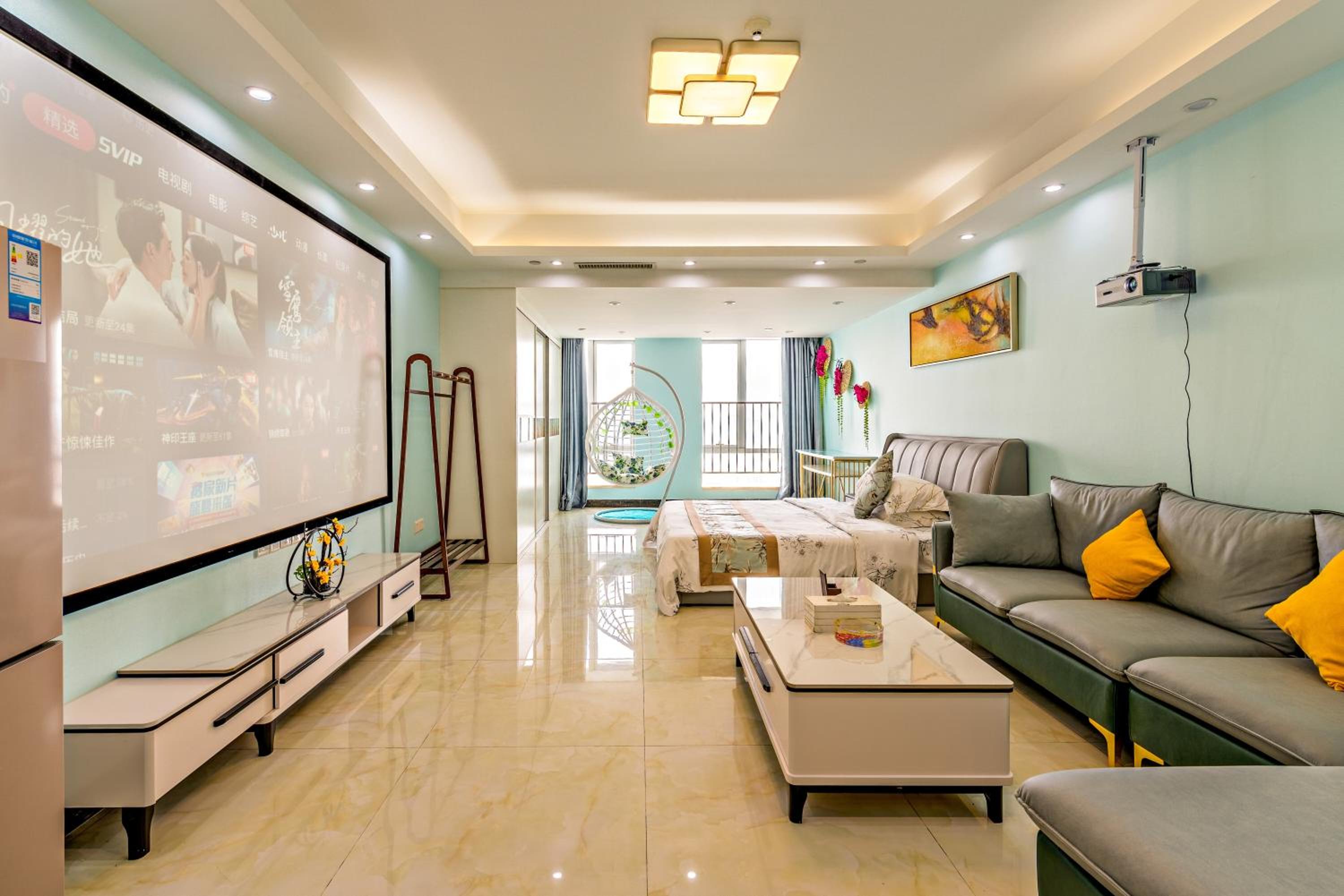 Standard Triple Room with City View - Photo 22