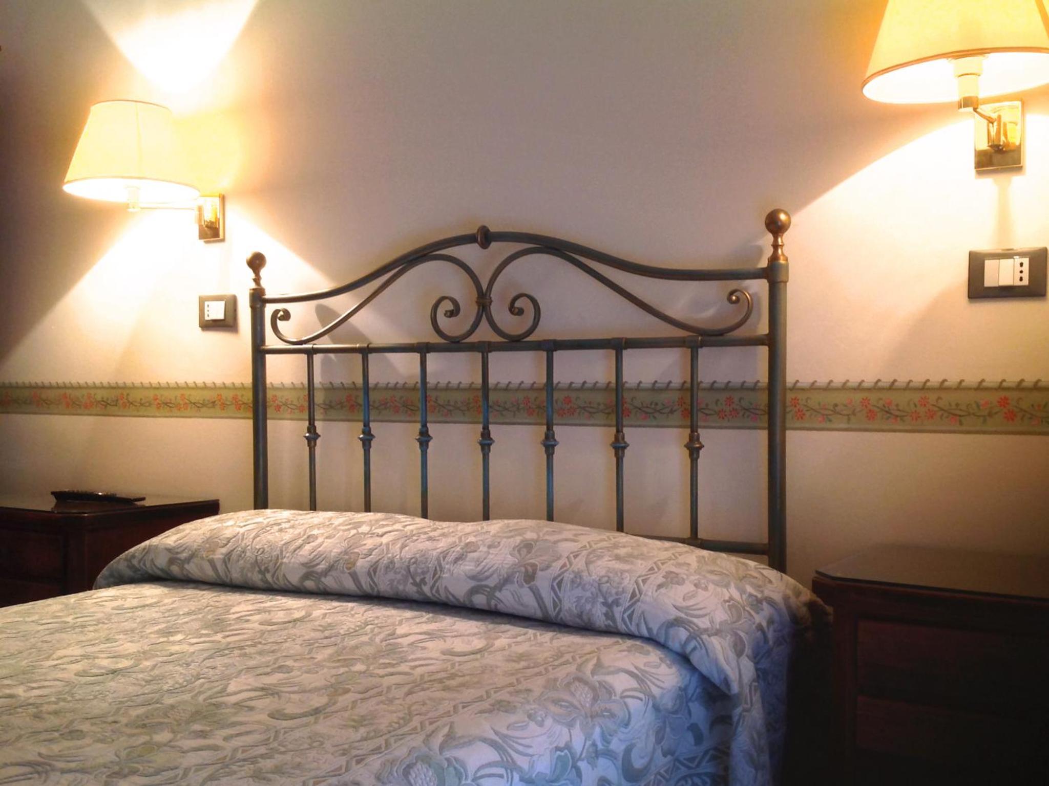 Double or Twin Room with Private External Bathroom photo 1