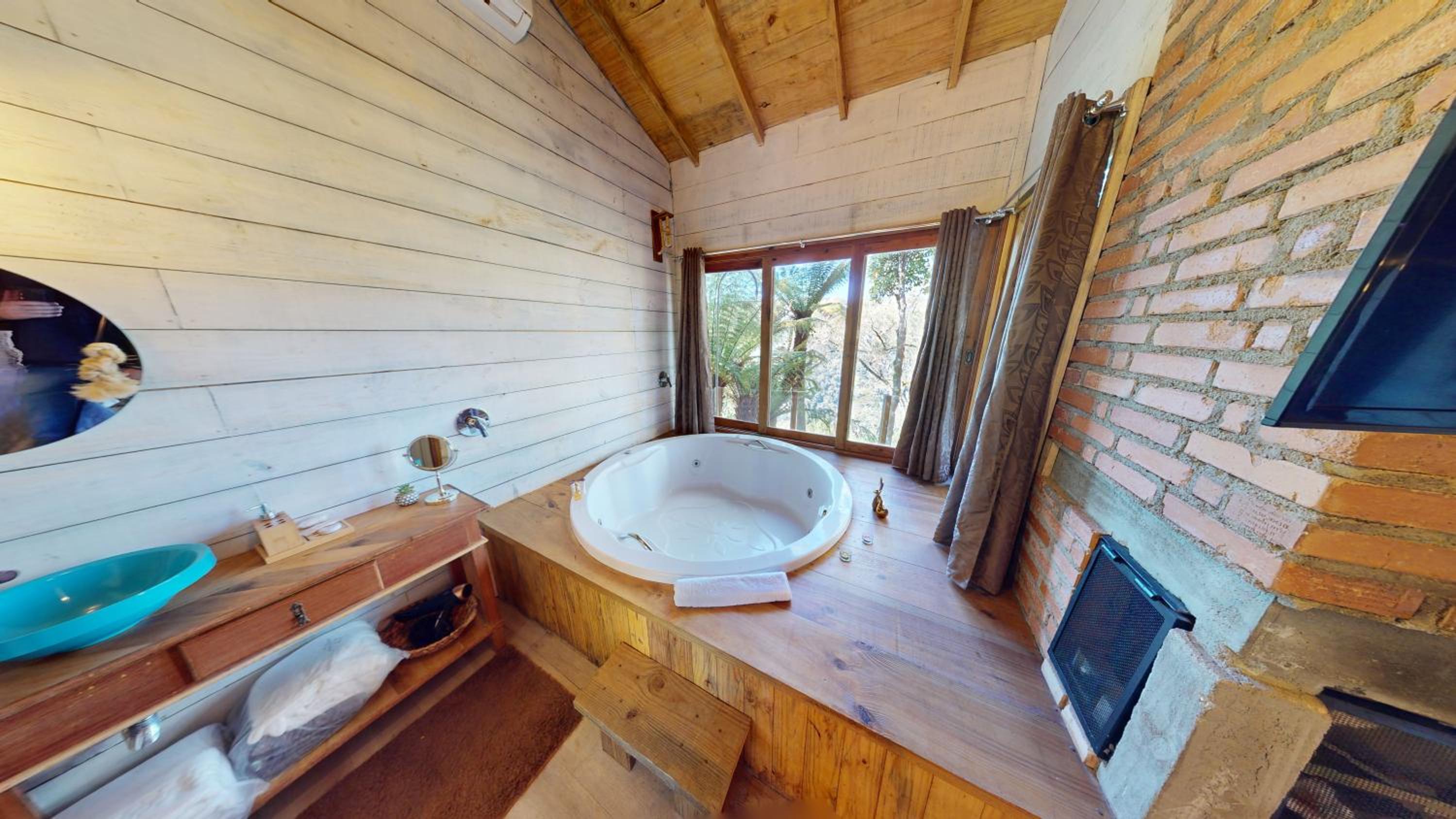 Double Room with Spa Bath - Photo 4