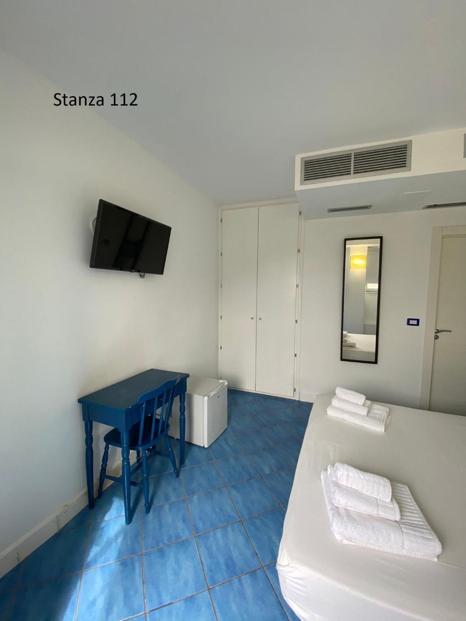 Budget Double Room photo 1
