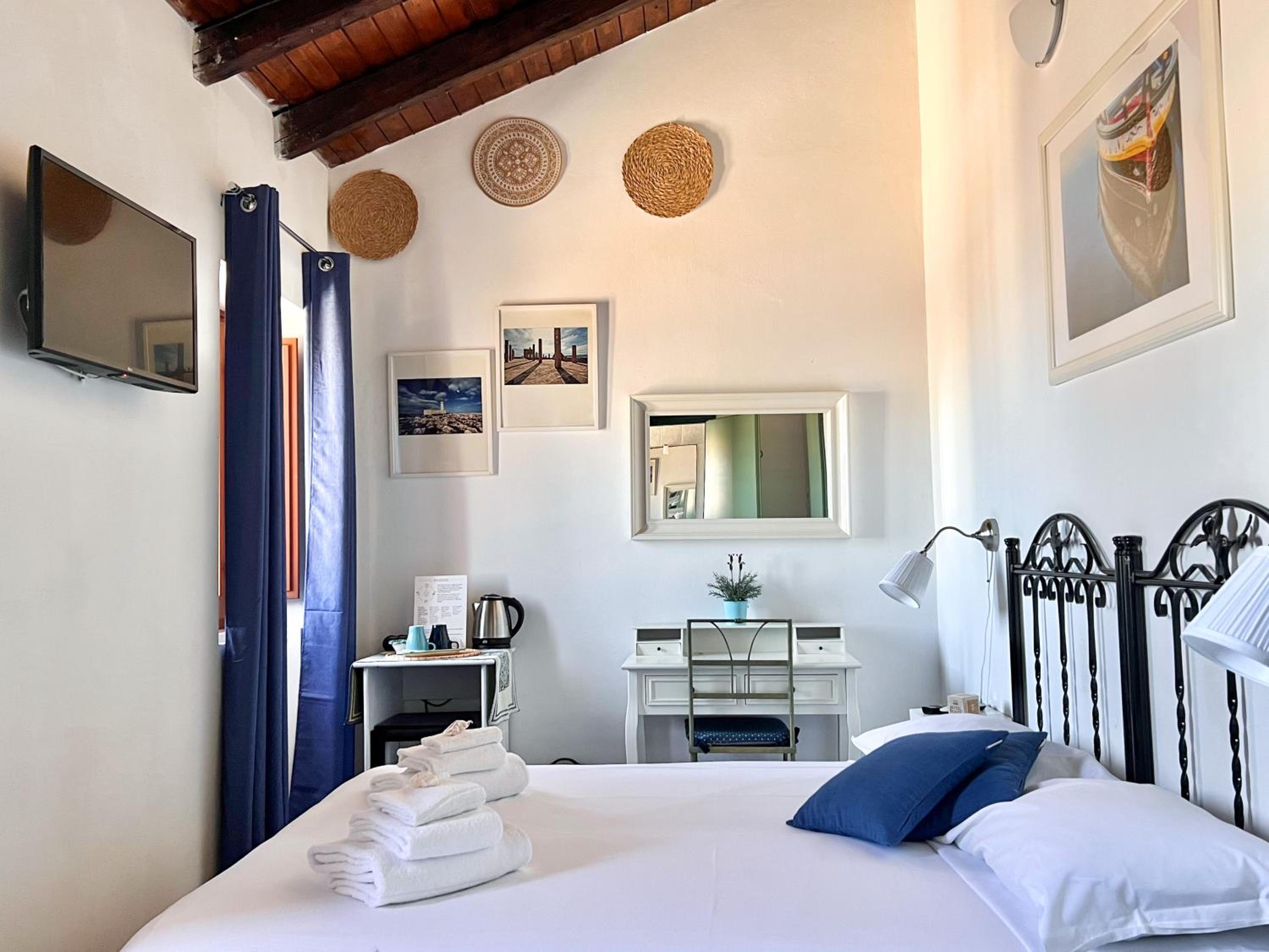  Double or Twin Room with Sea View - Attic - Photo 1