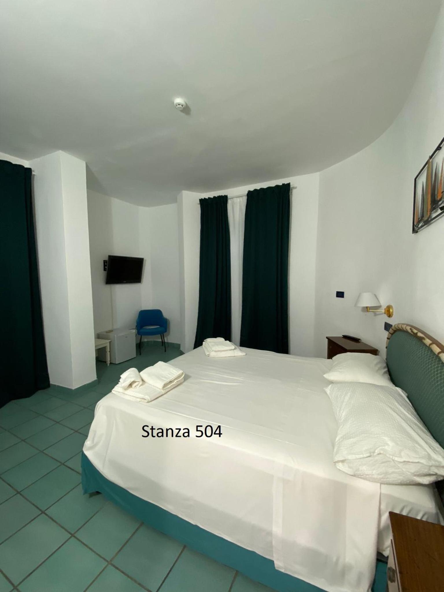Deluxe Double Room with Sea View